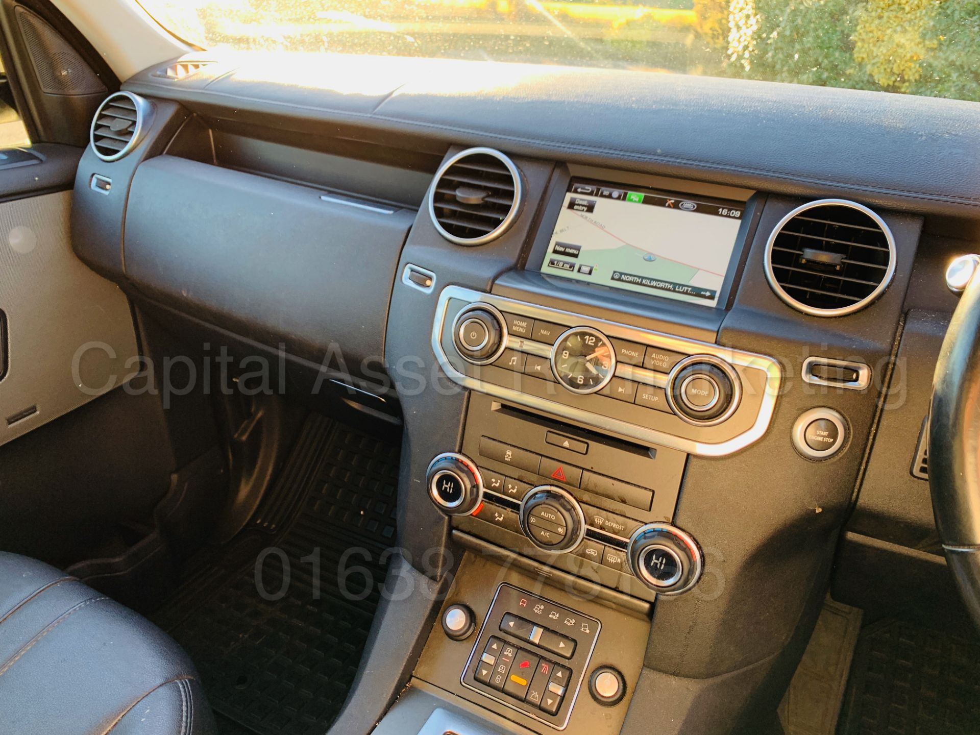 (On Sale) LAND ROVER DISCOVERY 4 (63 REG) '3.0 SDV6 - 8 SPEED AUTO' *LEATHER & SAT NAV* *TOP SPEC* - Image 38 of 47