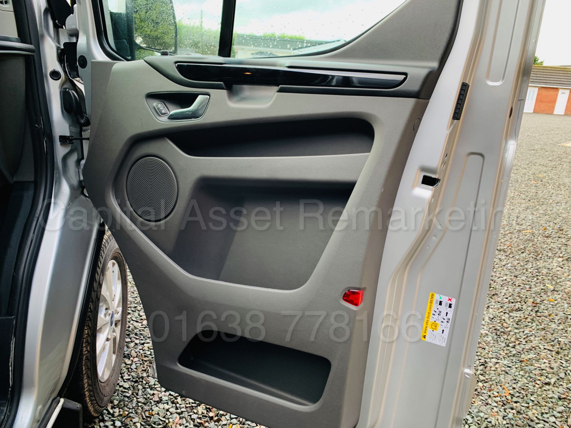 FORD TRANSIT CUSTOM *LIMITED EDTION* (2018 - 68 REG) '2.0 TDCI - 130 BHP - 6 SPEED' *ALL NEW MODEL* - Bild 35 aus 51