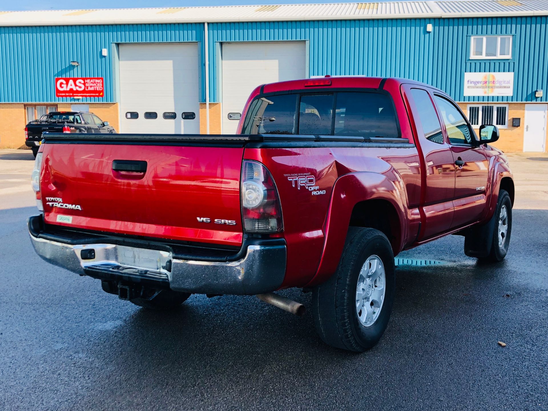 TOYOTA TACOMA TRD OFF ROAD SR5 4.0L VVT-I V6**2010 YEAR**METALLIC RED**4X4*ULTRA RARE - Image 13 of 42