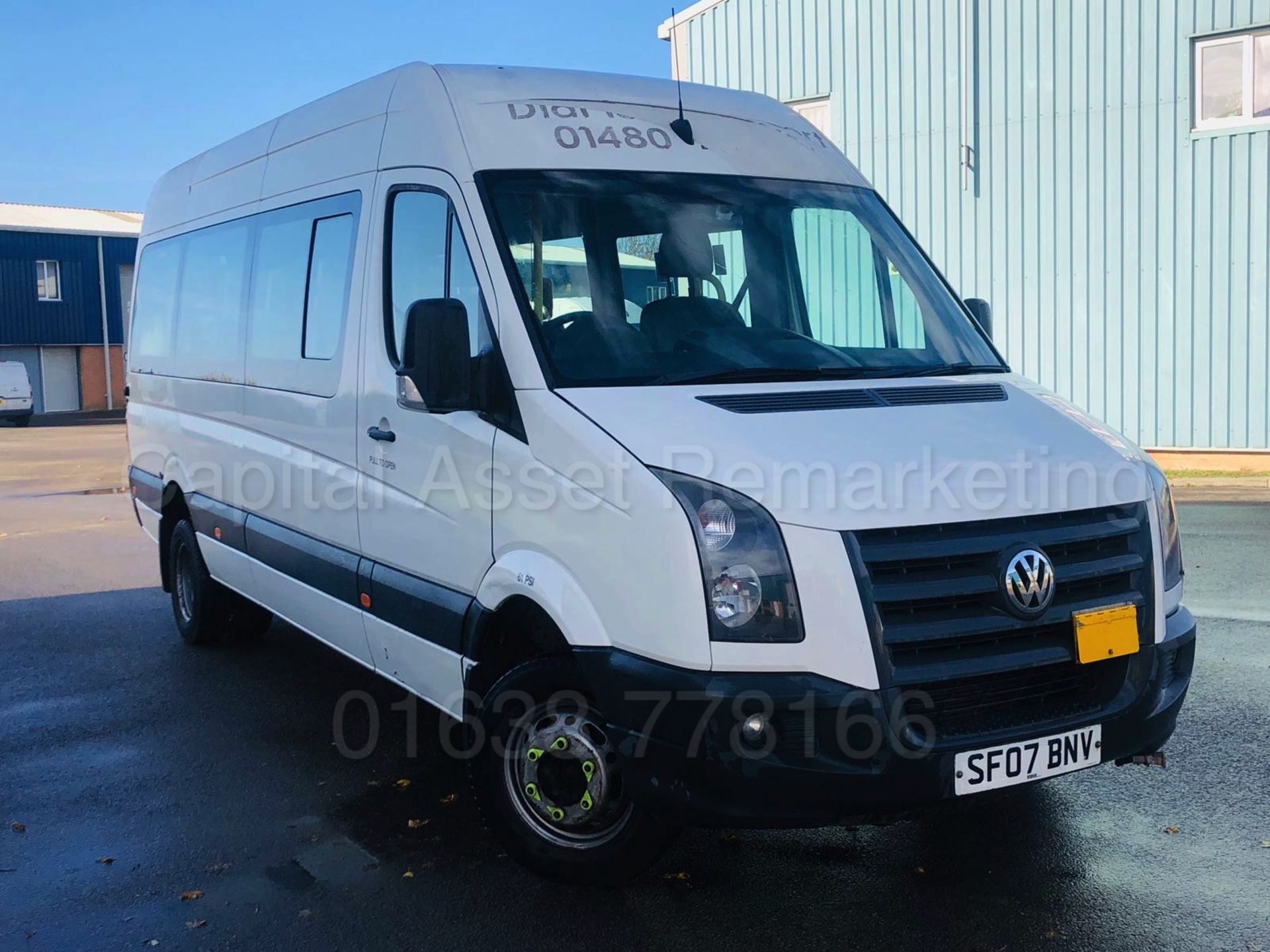 VOLKSWAGEN CRAFTER 2.5 TDI *LWB - 16 SEATER MINI-BUS / COACH* (2007) *ELECTRIC WHEEL CHAIR LIFT* - Image 3 of 38