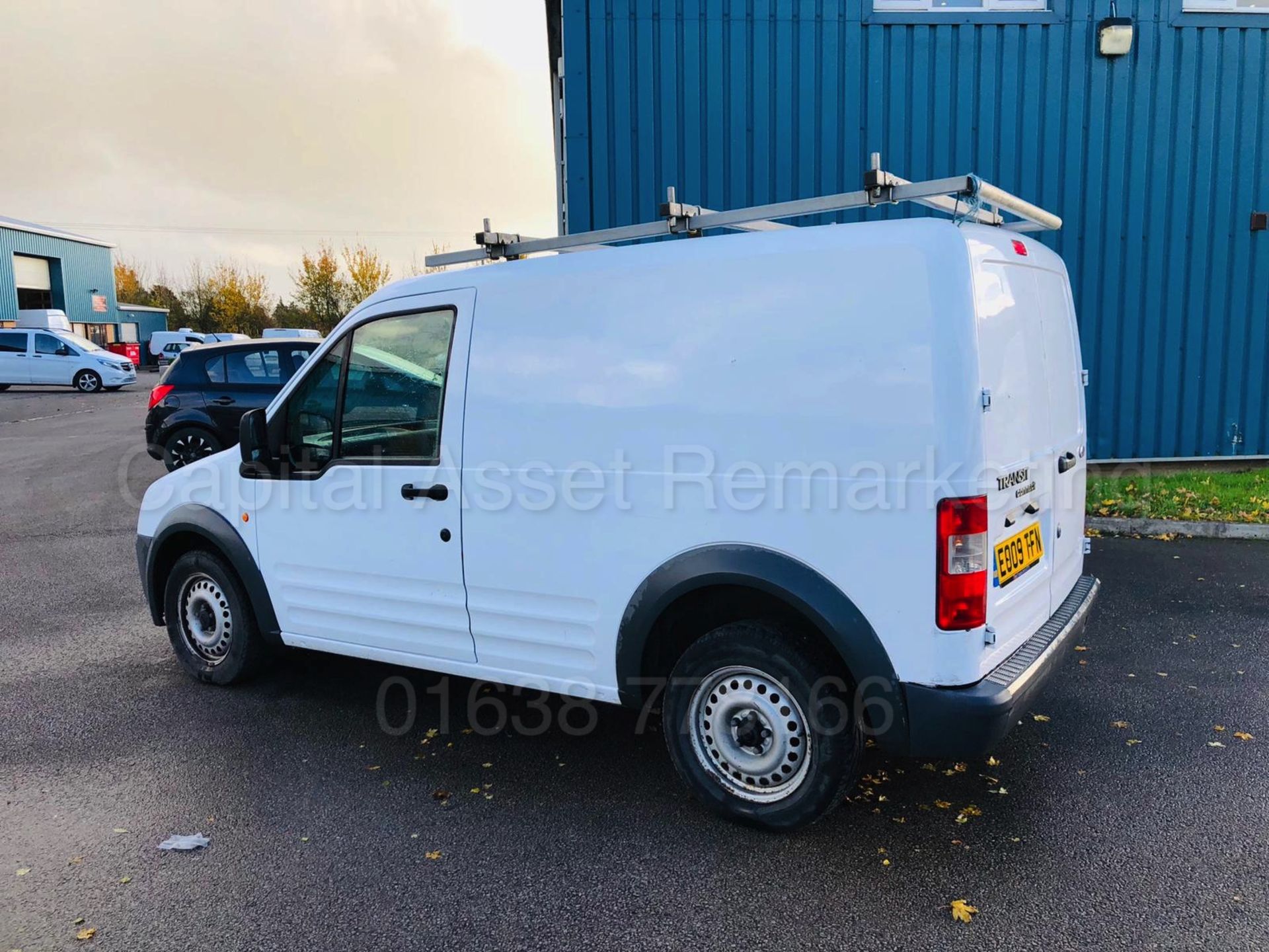 FORD TRANSIT CONNECT 75 T200 'PANEL VAN' (2009) '1.8 TDCI - 75 BHP - 5 SPEED' **LOW MILES** - Image 8 of 21