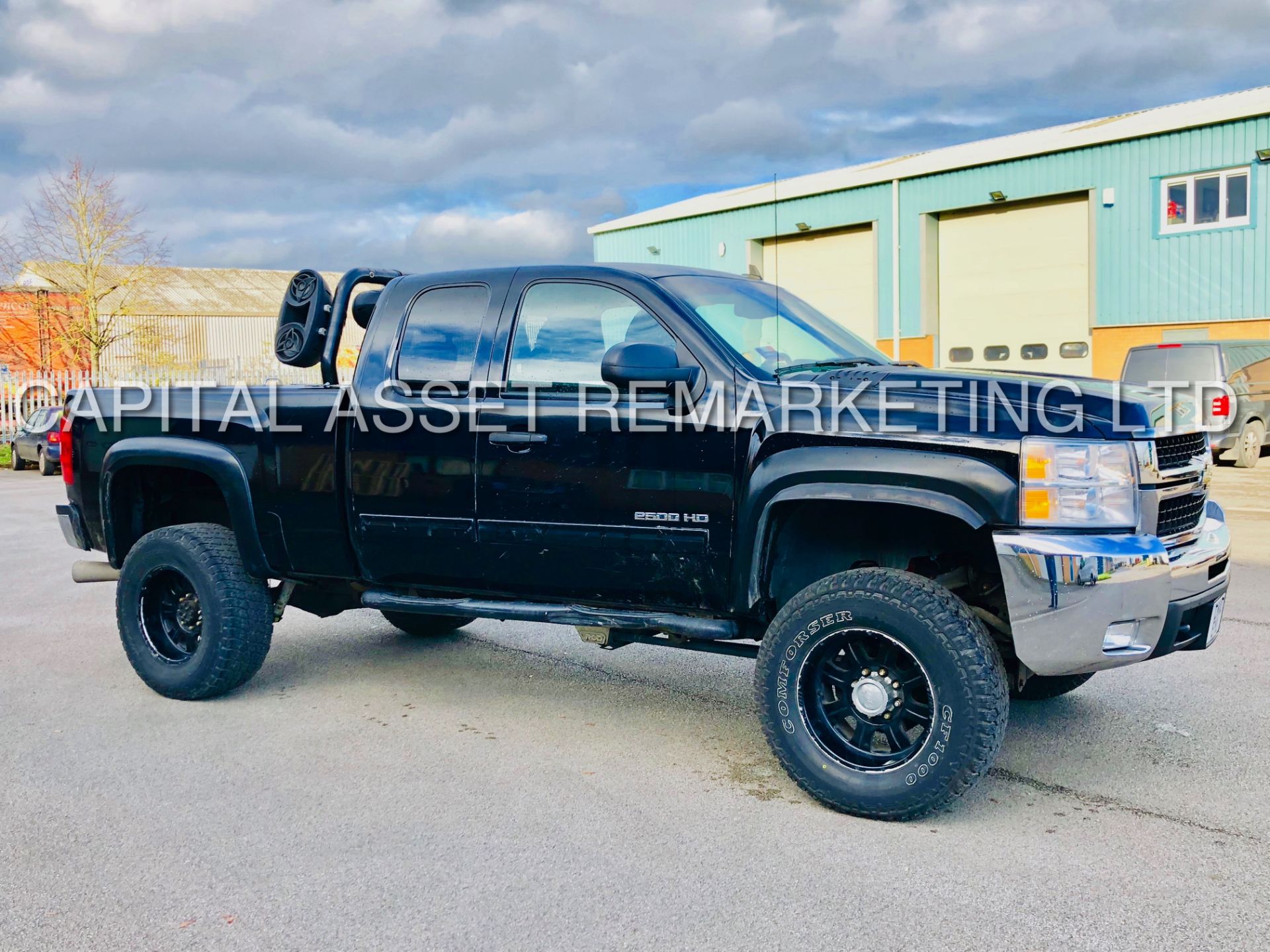 CHEVROLET SILVERADO 2500HD *MONSTER TRUCK* (2010) '6.6L V8 DIESEL - AUTO' (6 SEATER KING-CAB) *LOOK* - Bild 19 aus 50