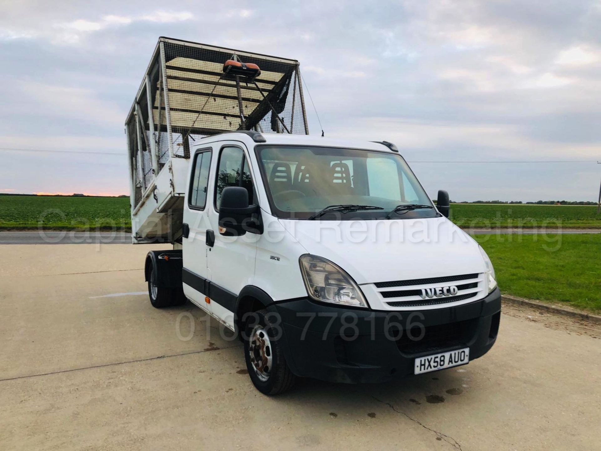 IVECO DAILY 35C12 *D/CAB - TIPPER* (2009 MODEL) '2.3 DIESEL - 115 BHP -5 SPEED' *LOW MILES* - Image 10 of 22
