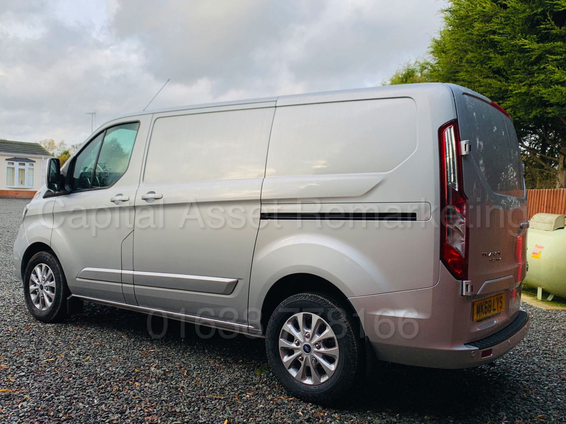 FORD TRANSIT CUSTOM *LIMITED EDTION* (2018 - 68 REG) '2.0 TDCI - 130 BHP - 6 SPEED' *ALL NEW MODEL* - Image 10 of 51