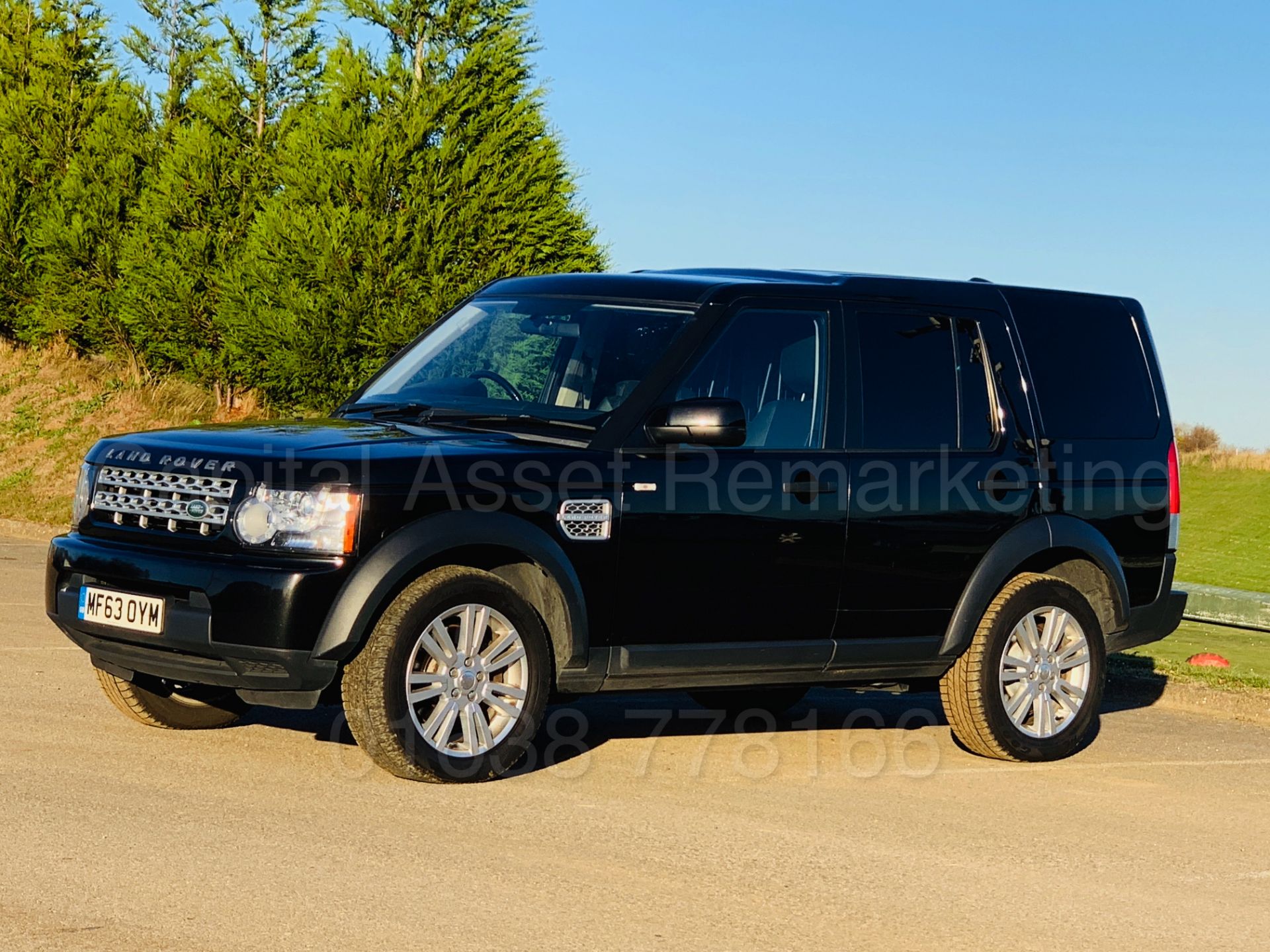 (On Sale) LAND ROVER DISCOVERY 4 (63 REG) '3.0 SDV6 - 8 SPEED AUTO' *LEATHER & SAT NAV* *TOP SPEC* - Image 6 of 47