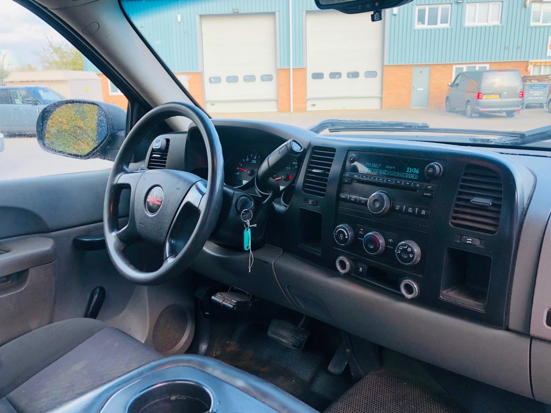 GMC SIERRA 1500 4.3 V6 **2010 YEAR**REGULAR-CAB**METALLIC GREY** - Bild 20 aus 29