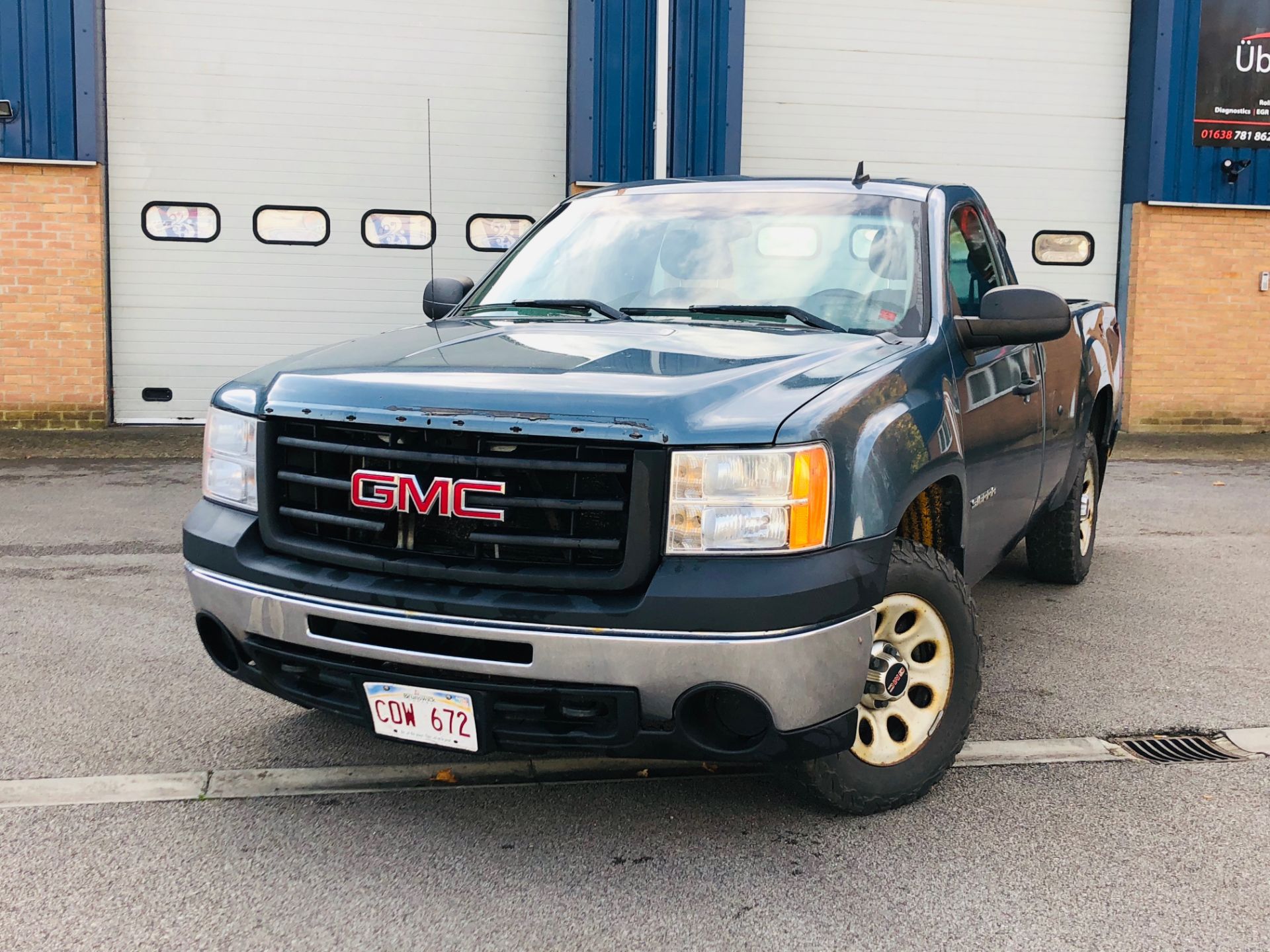 GMC SIERRA 1500 4.3 V6 **2010 YEAR**REGULAR-CAB**METALLIC GREY** - Image 5 of 29