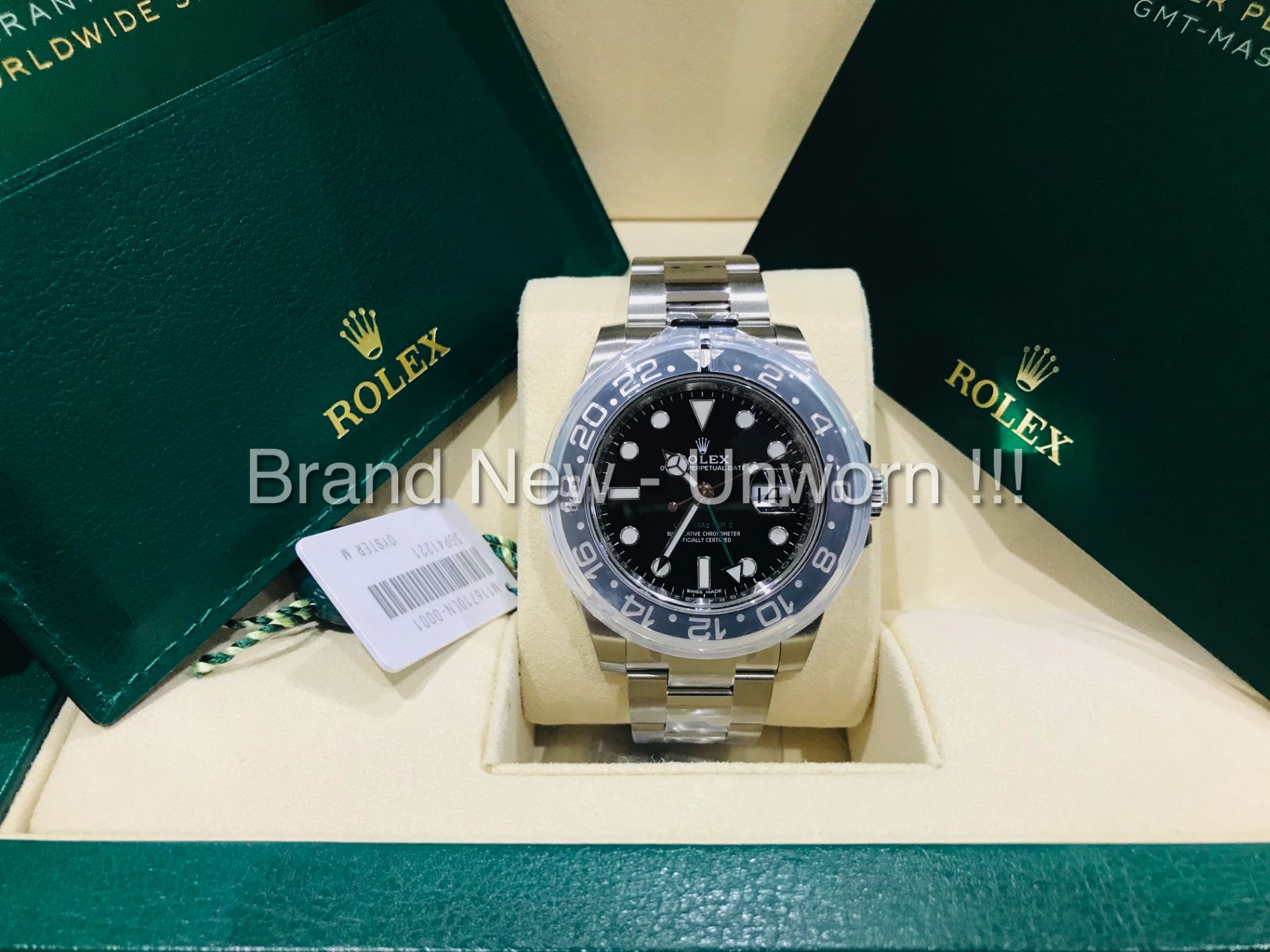 ROLEX "GMT-MASTER II" STEEL/BLACK MODEL (ONLY 2 WEEKS OLD) NEVER WORN OR OUT THE BOX (2018 NOVEMBER) - Image 3 of 5