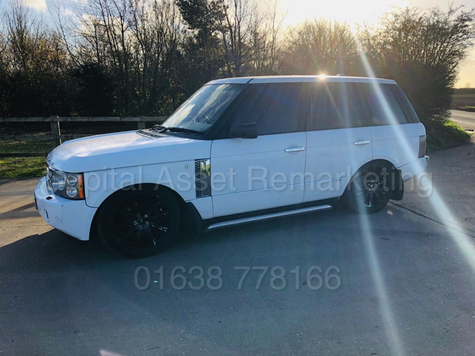 RANGE ROVER VOGUE (2005) '3.0 TD6 - 177 BHP - AUTO' **MASSIVE SPEC** (NO VAT - SAVE 20%) - Image 6 of 28