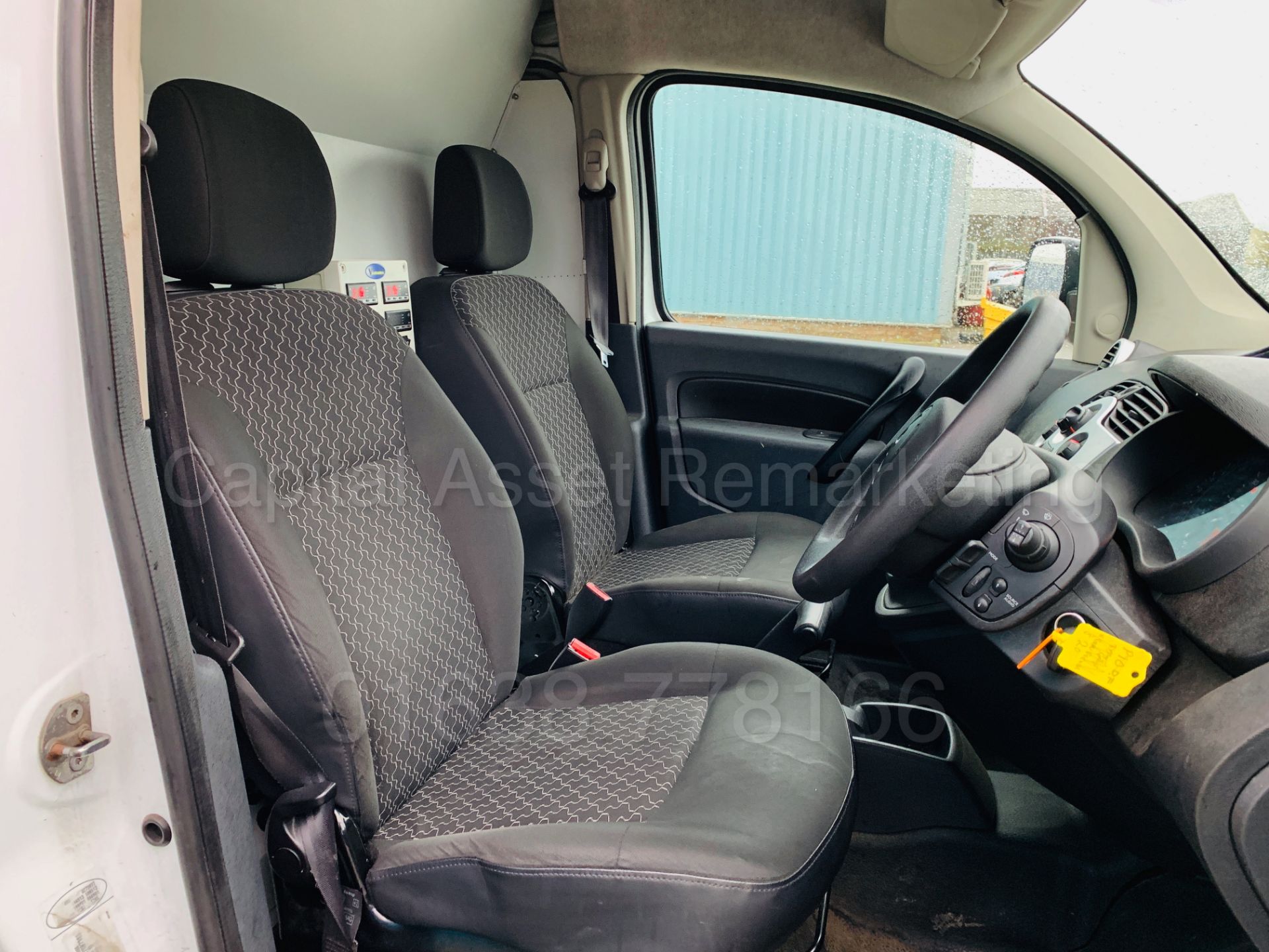 RENAULT KANGOO *MEALS ON WHEELS / JIFFY / CATERING VAN* (2013 MODEL) '1.5 DCI - 5 SPEED' *AIR CON* - Image 26 of 36