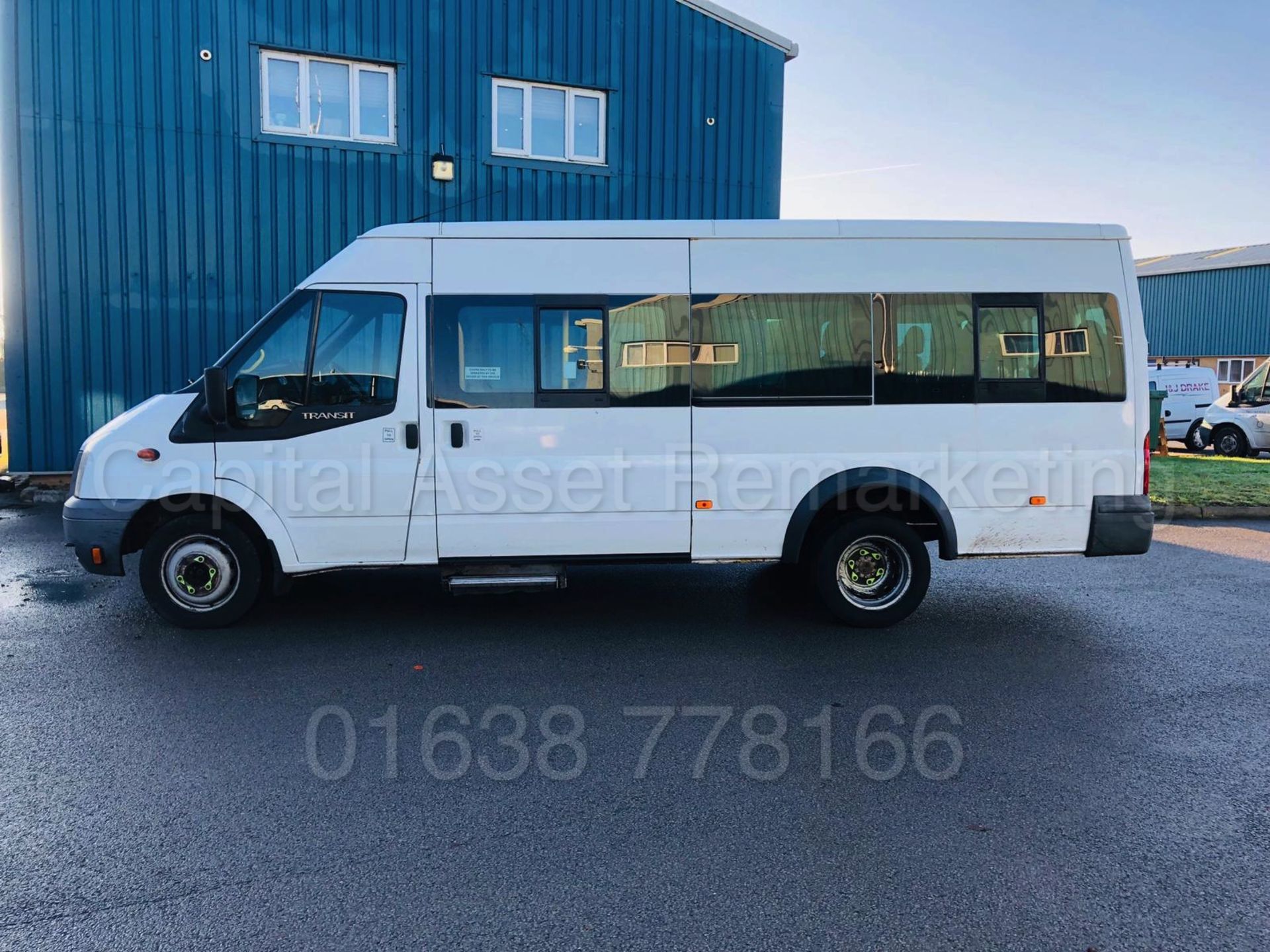 FORD TRANSIT *XLWB - 17 SEATER MINI-BUS* (2007) '2.4 TDCI -115 BHP- 6 SPEED' (NO VAT - SAVE 20%) - Image 4 of 31