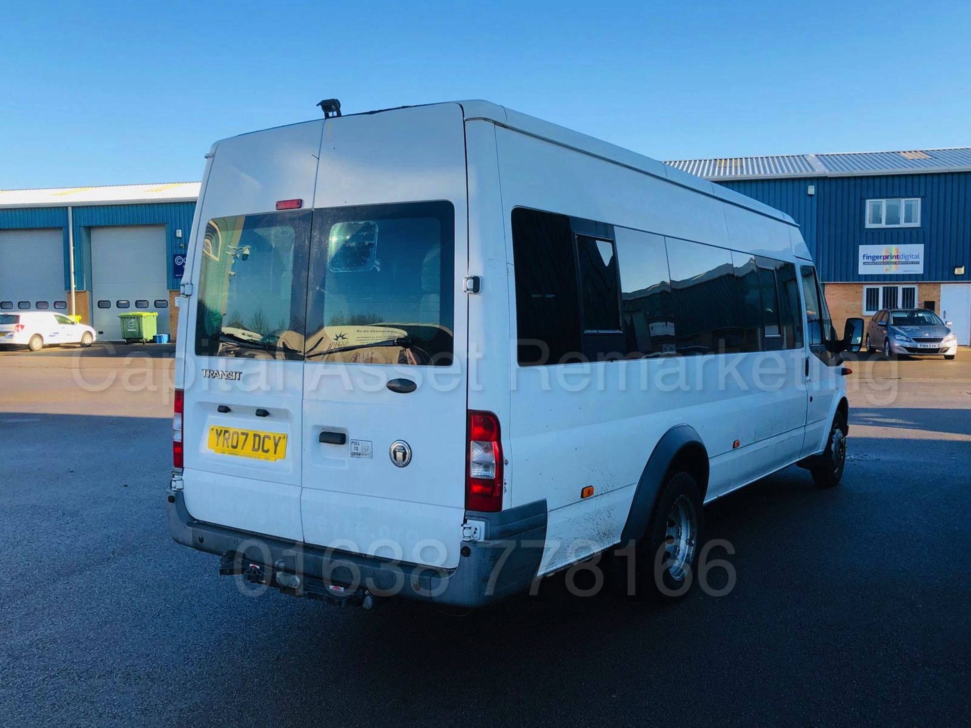 FORD TRANSIT *XLWB - 17 SEATER MINI-BUS* (2007) '2.4 TDCI -115 BHP- 6 SPEED' (NO VAT - SAVE 20%) - Bild 7 aus 31