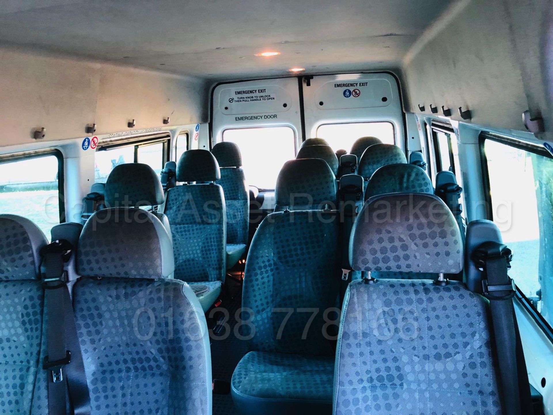 FORD TRANSIT *XLWB - 17 SEATER MINI-BUS* (2007) '2.4 TDCI -115 BHP- 6 SPEED' (NO VAT - SAVE 20%) - Bild 26 aus 31