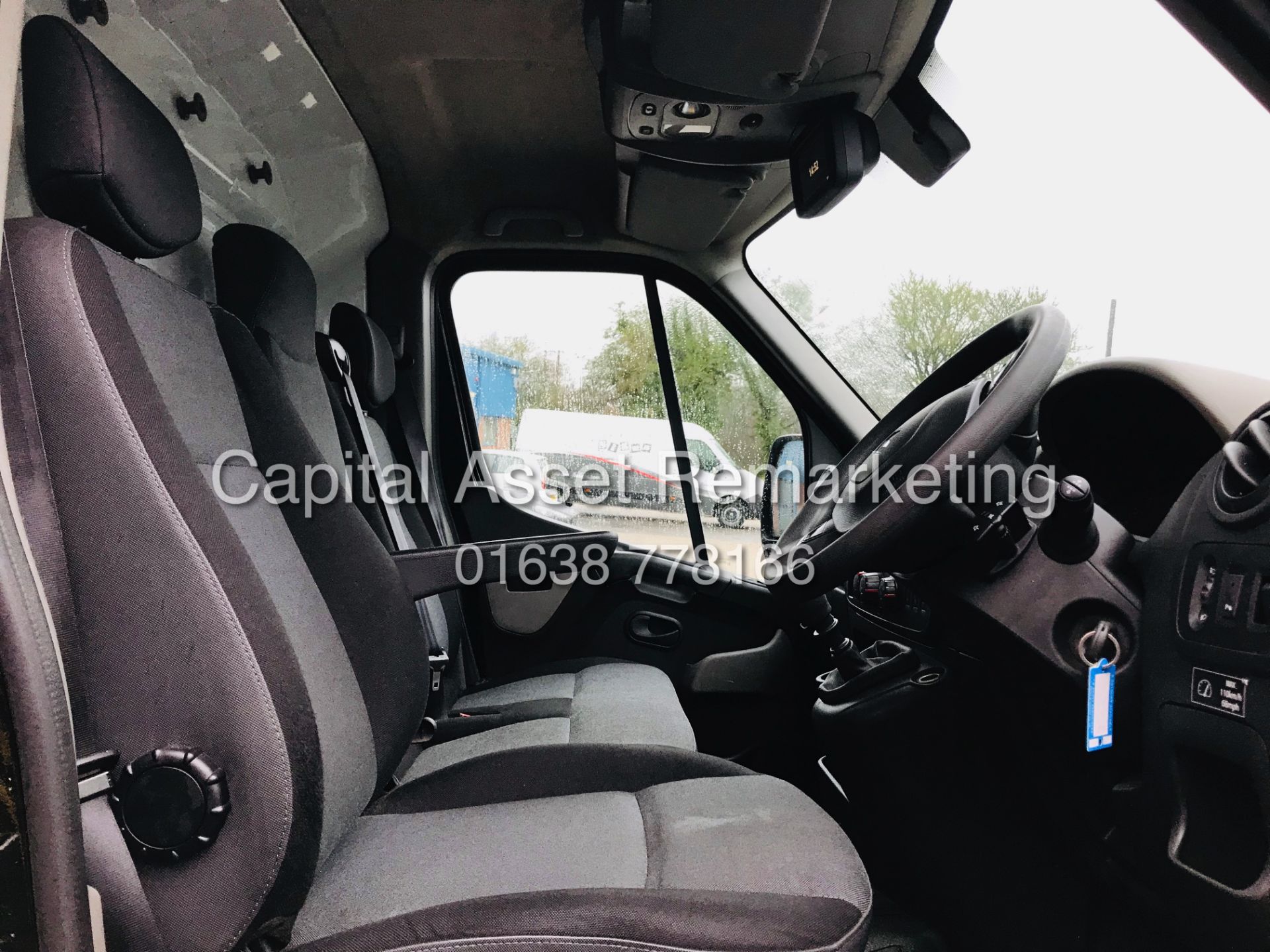 On Sale RENAULT MASTER 2.3DCI LM35 LWB (2015 MODEL) 1 OWNER - AIR CON -ELEC PACK *RARE 165BHP - - Bild 5 aus 12