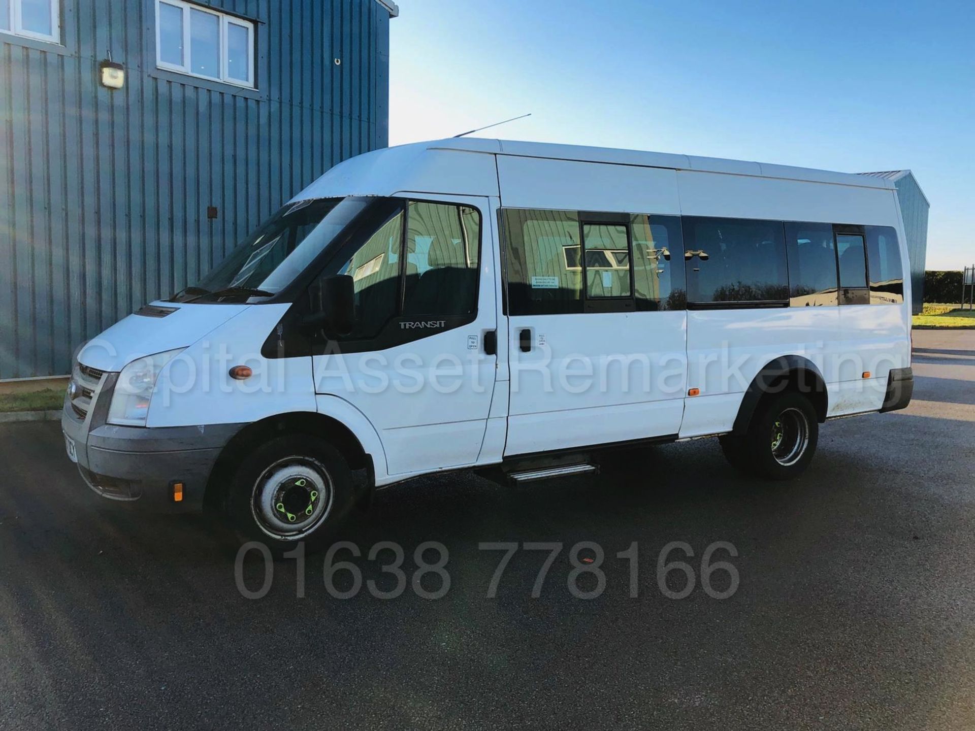 FORD TRANSIT *XLWB - 17 SEATER MINI-BUS* (2007) '2.4 TDCI -115 BHP- 6 SPEED' (NO VAT - SAVE 20%) - Image 3 of 31