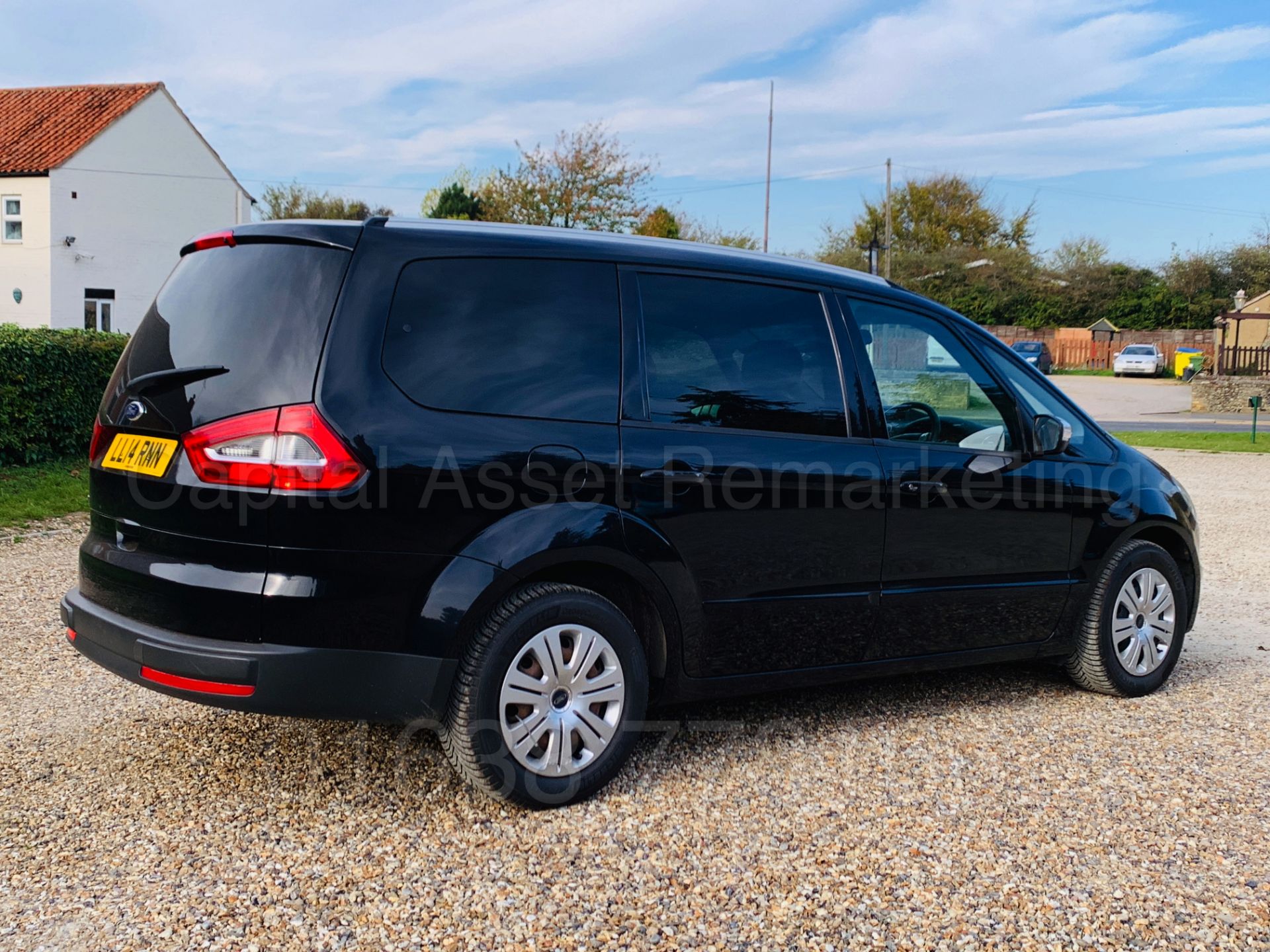 (ON SALE) FORD GALAXY **ZETEC** 7 SEATER MPV (2014) 2.0 TDCI - 140 BHP - AUTO POWER SHIFT (1 OWNER) - Image 11 of 36