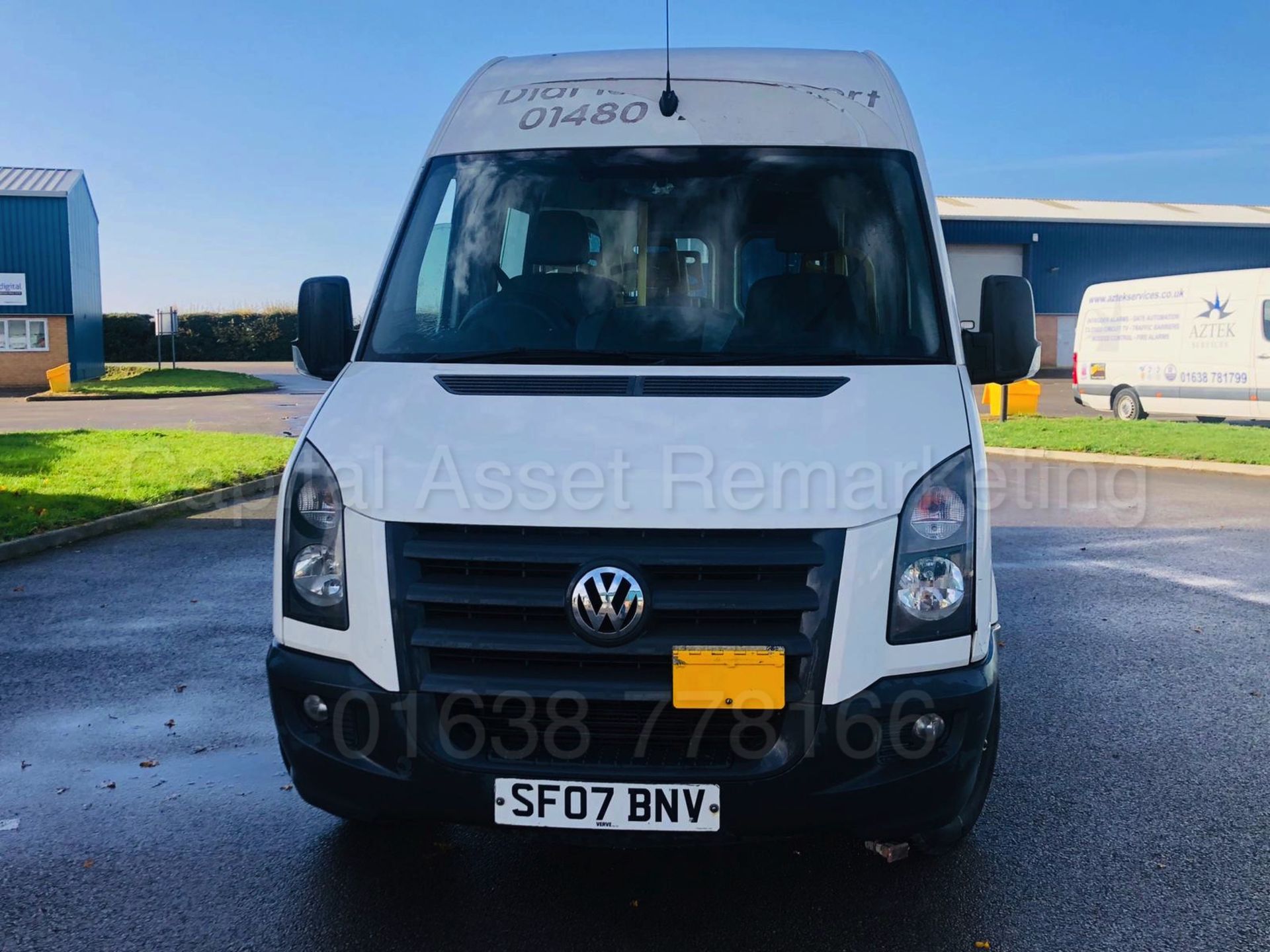 VOLKSWAGEN CRAFTER 2.5 TDI *LWB - 16 SEATER MINI-BUS / COACH* (2007) *ELECTRIC WHEEL CHAIR LIFT* - Bild 6 aus 38