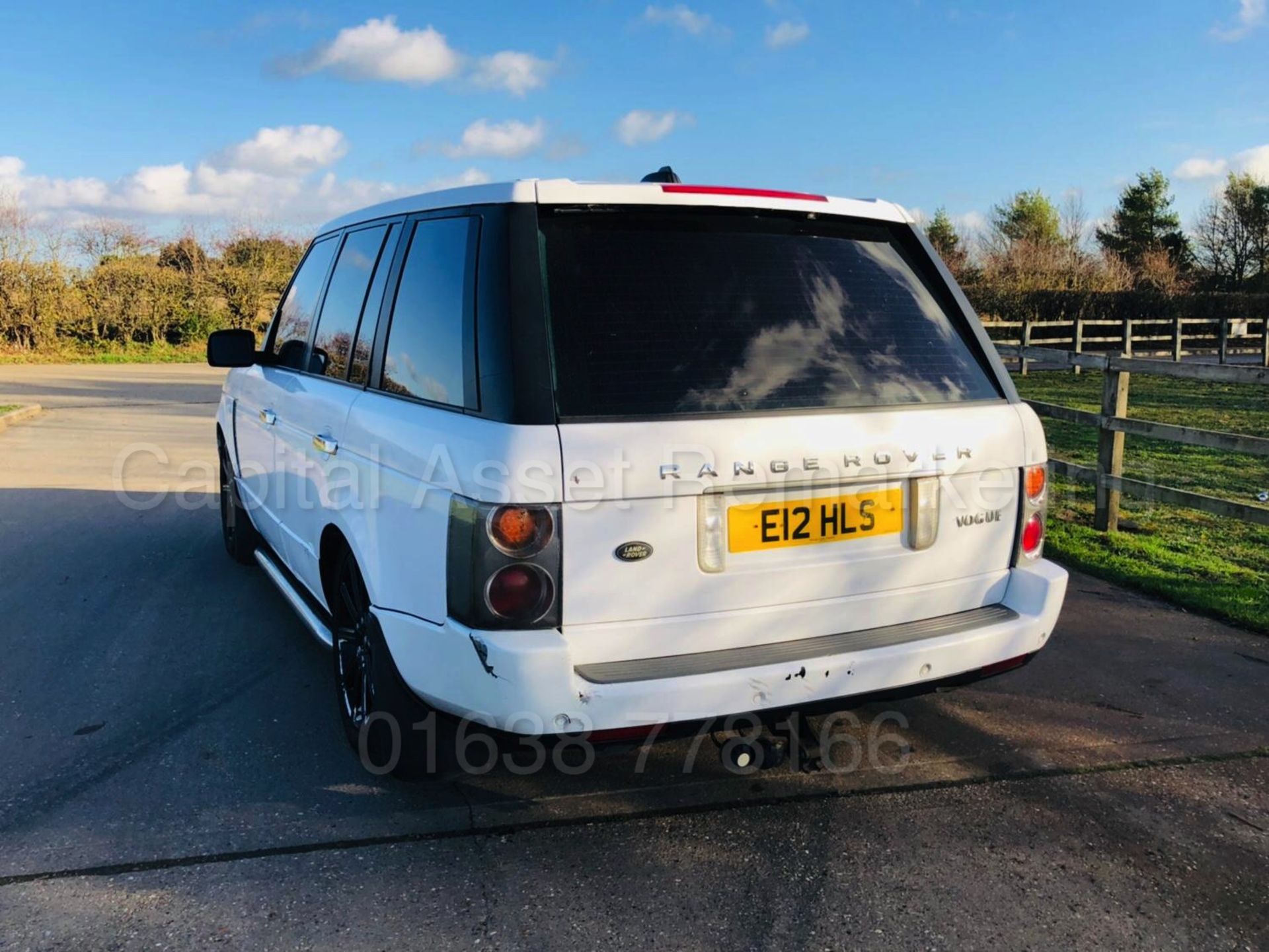 RANGE ROVER VOGUE (2005) '3.0 TD6 - 177 BHP - AUTO' **MASSIVE SPEC** (NO VAT - SAVE 20%) - Image 8 of 28