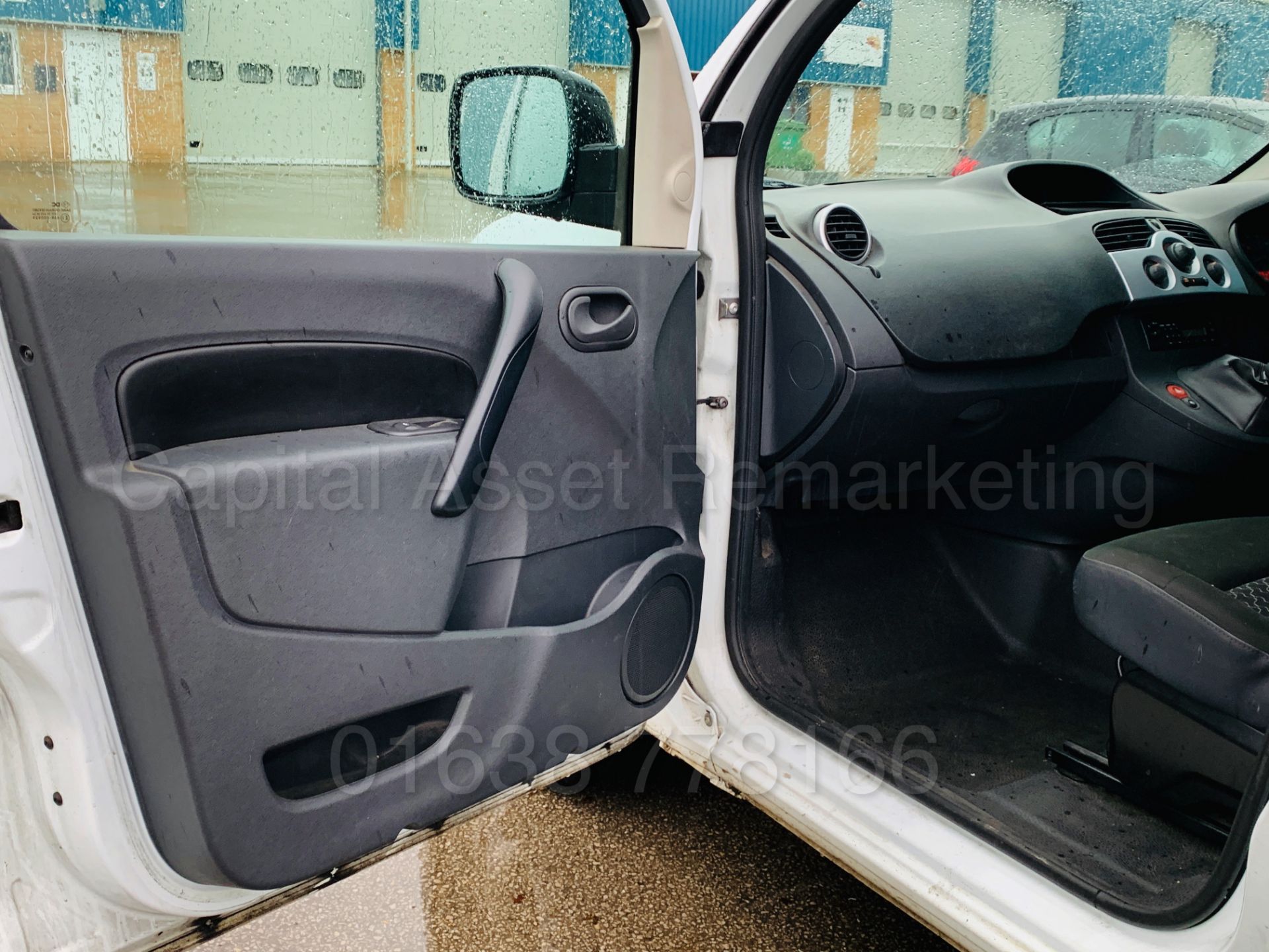 RENAULT KANGOO *MEALS ON WHEELS / JIFFY / CATERING VAN* (2013 MODEL) '1.5 DCI - 5 SPEED' *AIR CON* - Bild 15 aus 38