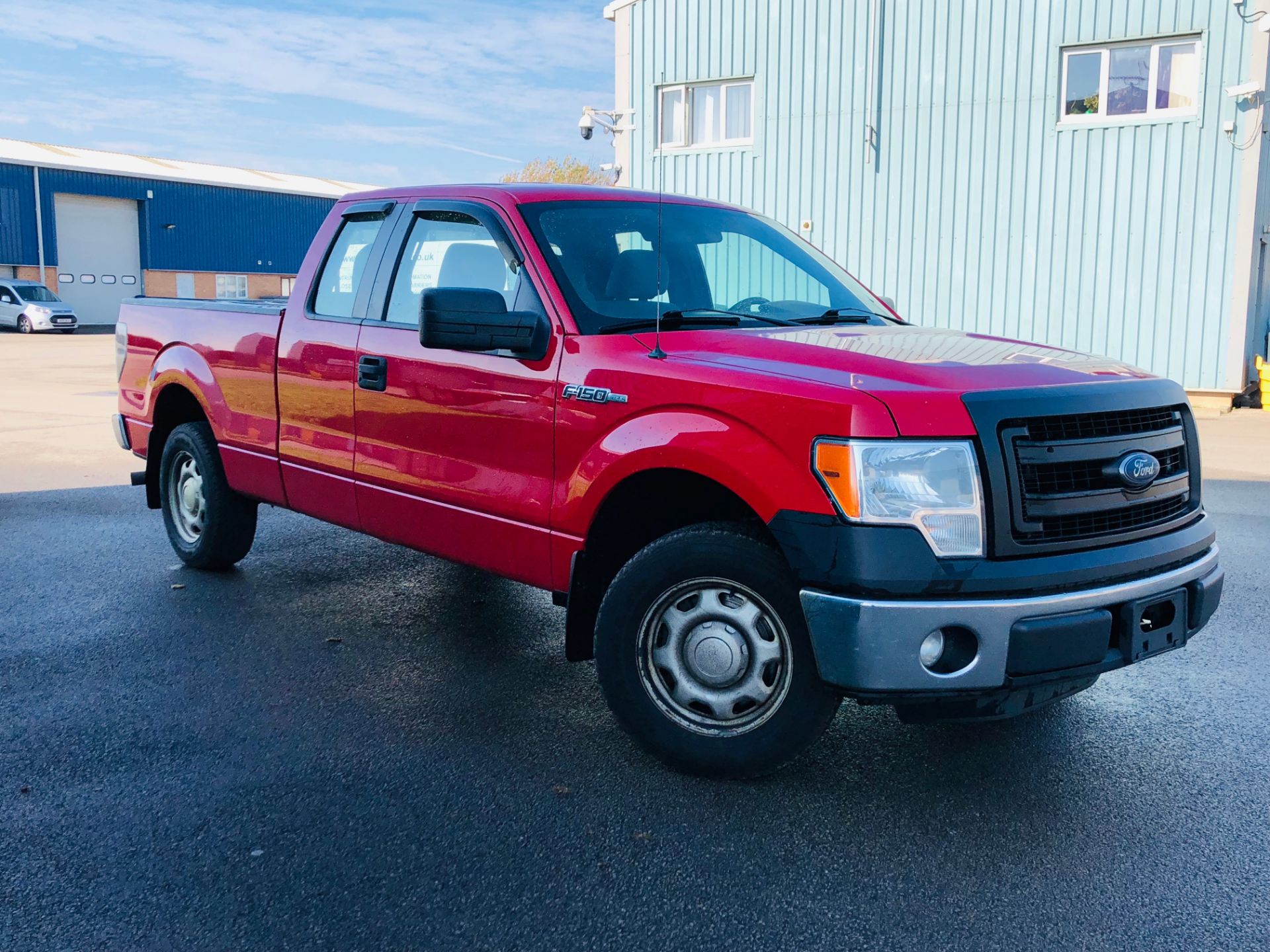 FORD F-150 *XL EDITION* KING-CAB PICK UP (2013) '5.0L V8 - AUTOMATIC' (6 SEATER) *MASSIVE SPEC*