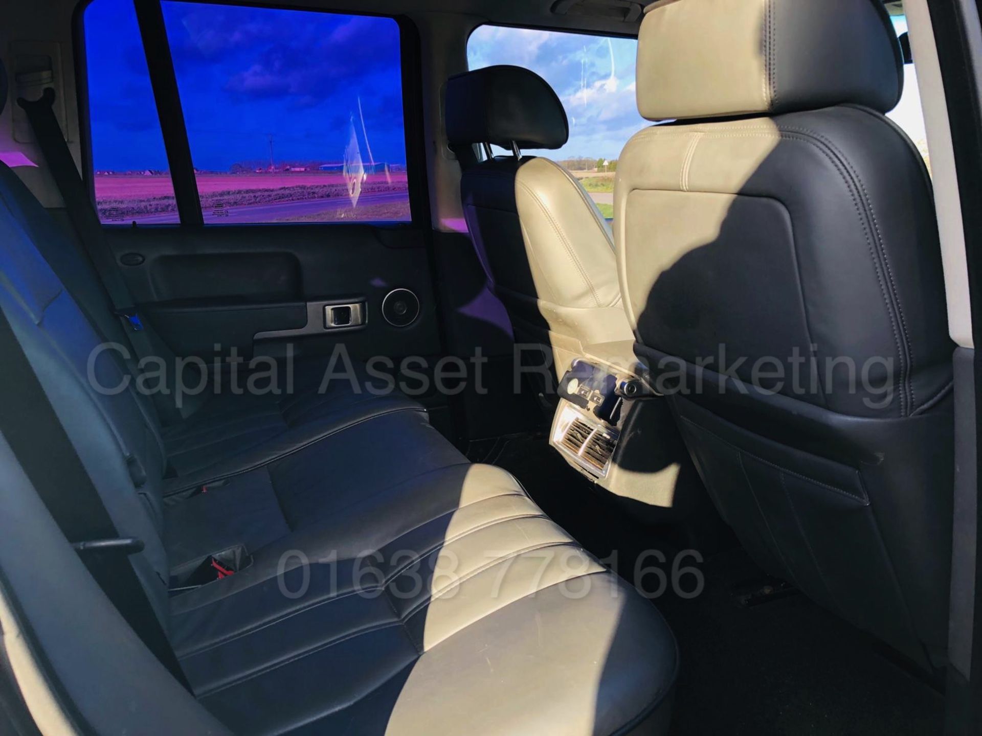 RANGE ROVER VOGUE (2005) '3.0 TD6 - 177 BHP - AUTO' **MASSIVE SPEC** (NO VAT - SAVE 20%) - Bild 18 aus 28