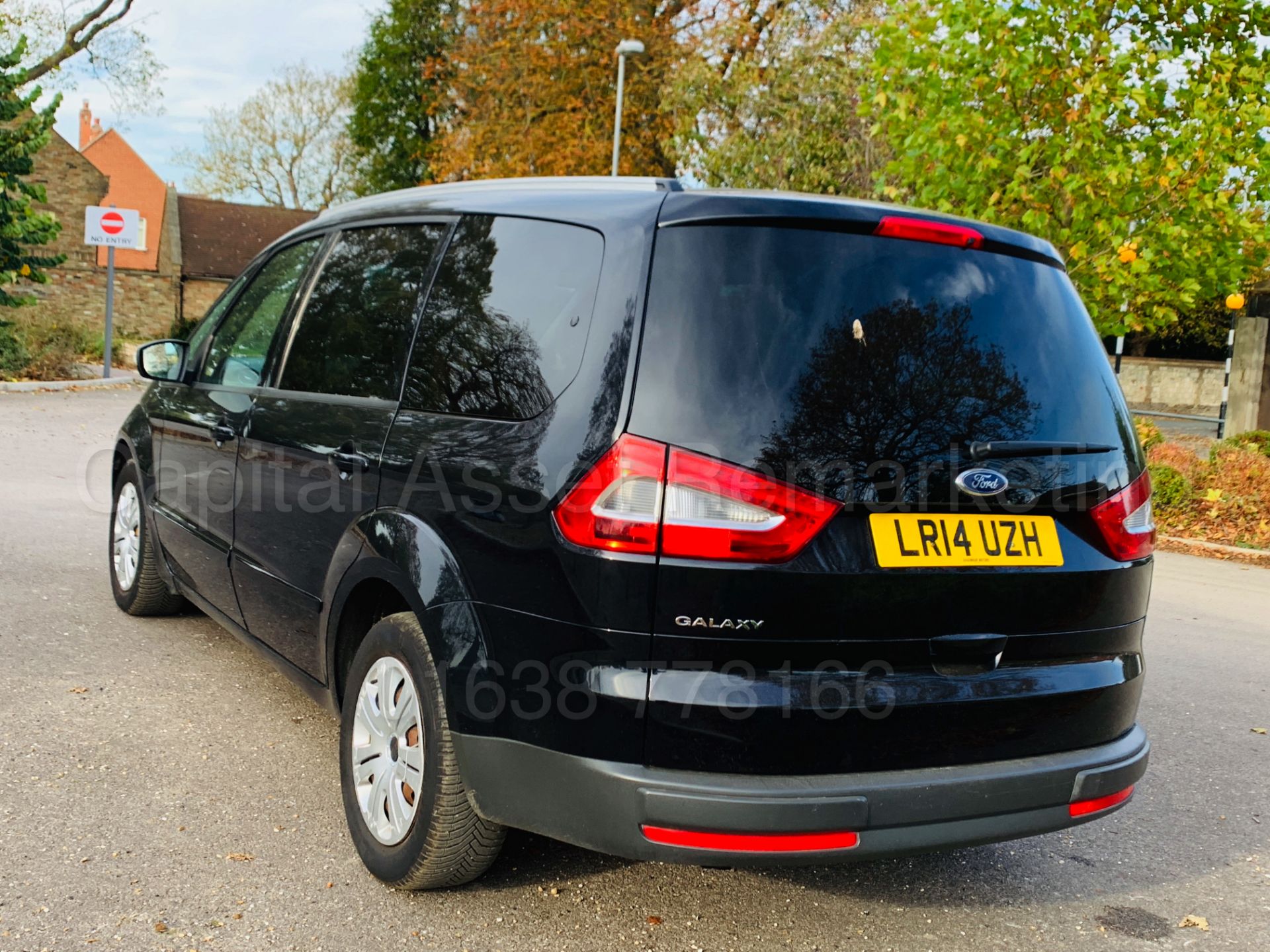 (ON SALE) FORD GALAXY **ZETEC** 7 SEATER MPV (2014) 2.0 TDCI - 140 BHP - AUTO POWER SHIFT (1 OWNER) - Image 8 of 37