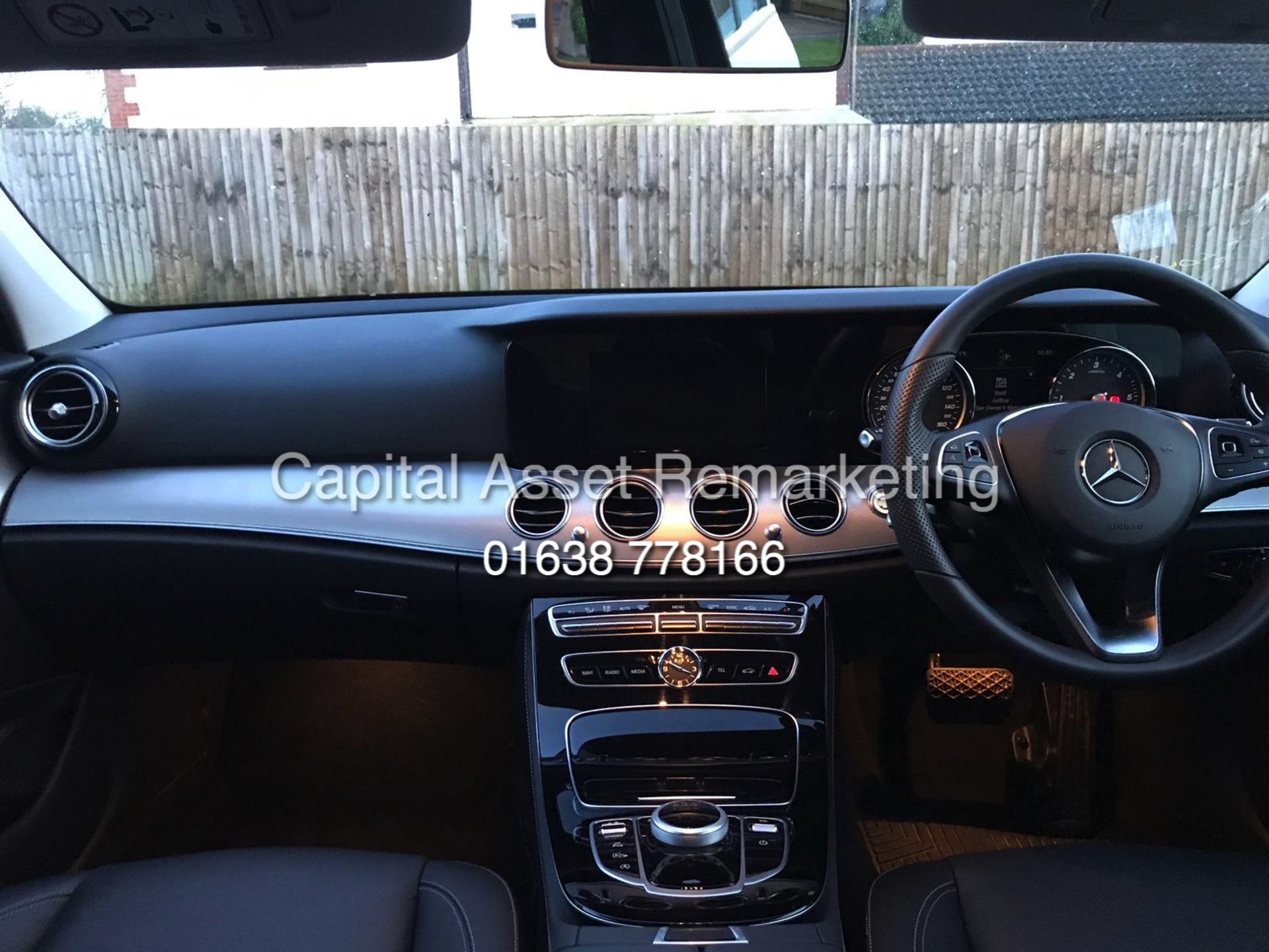 MERCEDES-BENZ E220D SALOON (2018 MODEL) '9-G TRONIC AUTO - LEATHER - SAT NAV' *MASSIVE SPEC* - Image 10 of 22