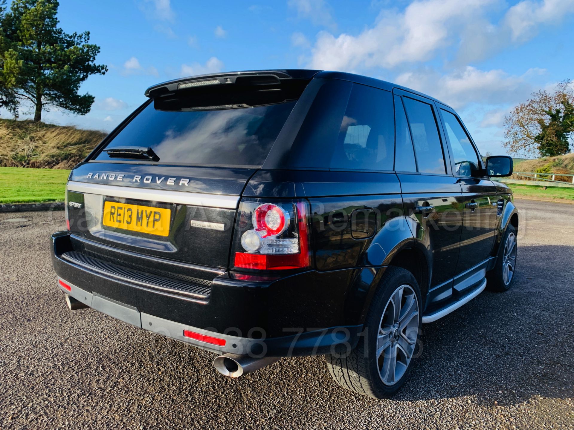 RANGE ROVER SPORT *HSE BLACK EDITION* (2013) '3.0 SDV6 - 255 BHP - 8 SPEED AUTO' *LEATHER - SAT NAV* - Bild 7 aus 54