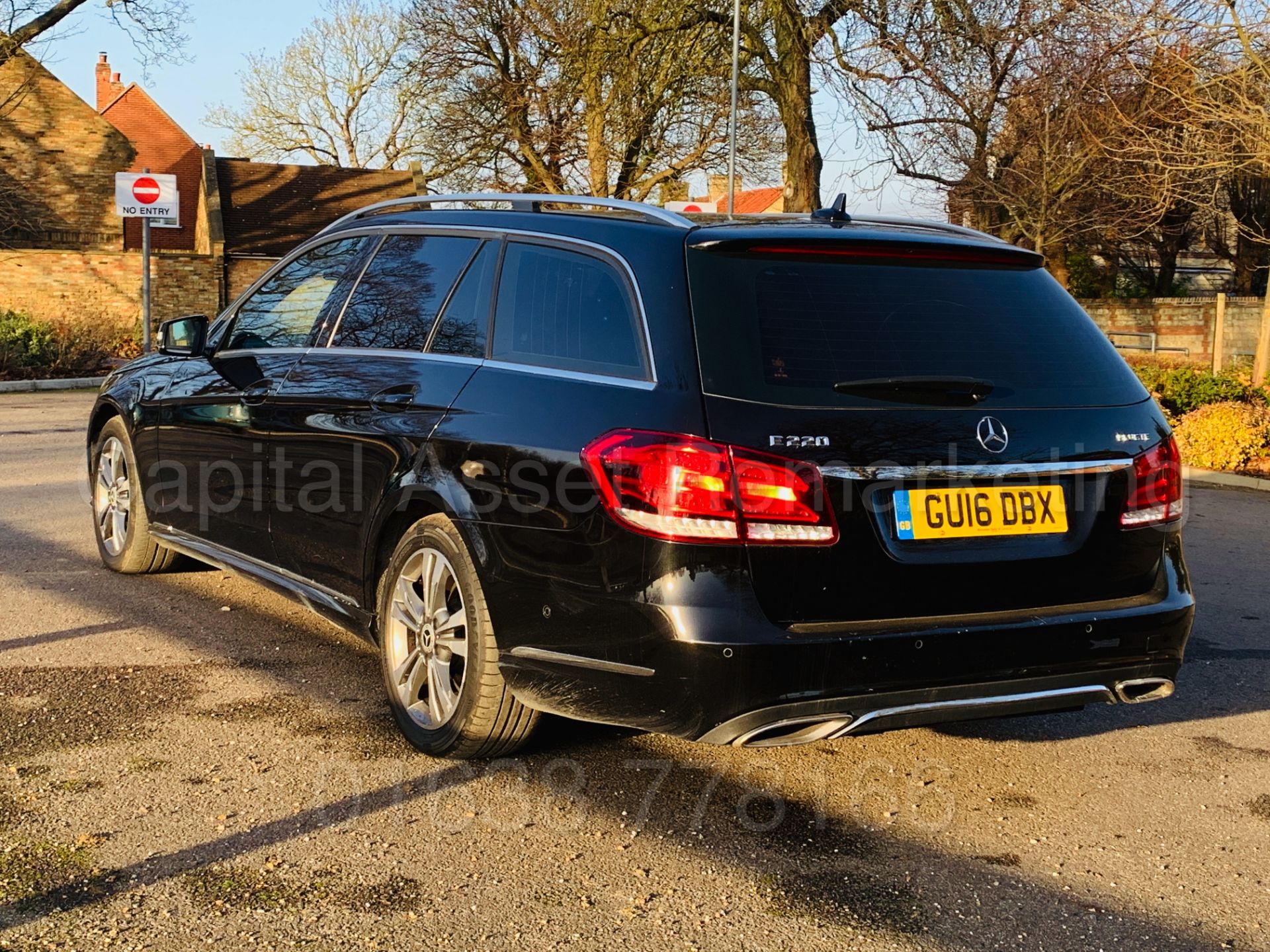 (On Sale) MERCEDES-BENZ E220d *5 DOOR - ESTATE* (2016) 'AUTO - LEATHER - SAT NAV' **MASSIVE SPEC** - Image 8 of 46