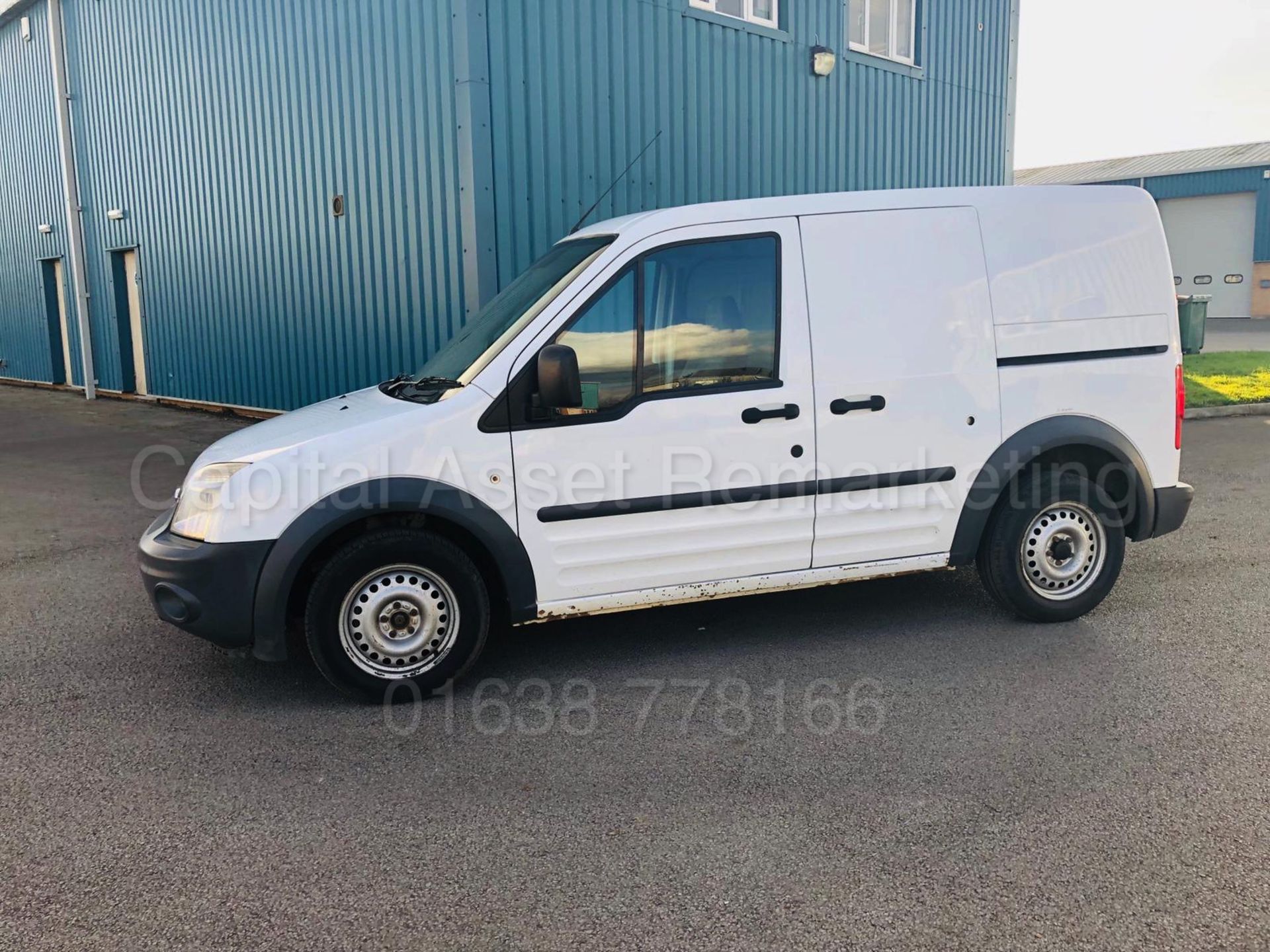 FORD TRANSIT CONNECT 110 T200 *PANEL VAN* (2012) '1.8 TDCI - 110 BHP - 5 SPEED' (NO VAT - SAVE 20%) - Image 6 of 26