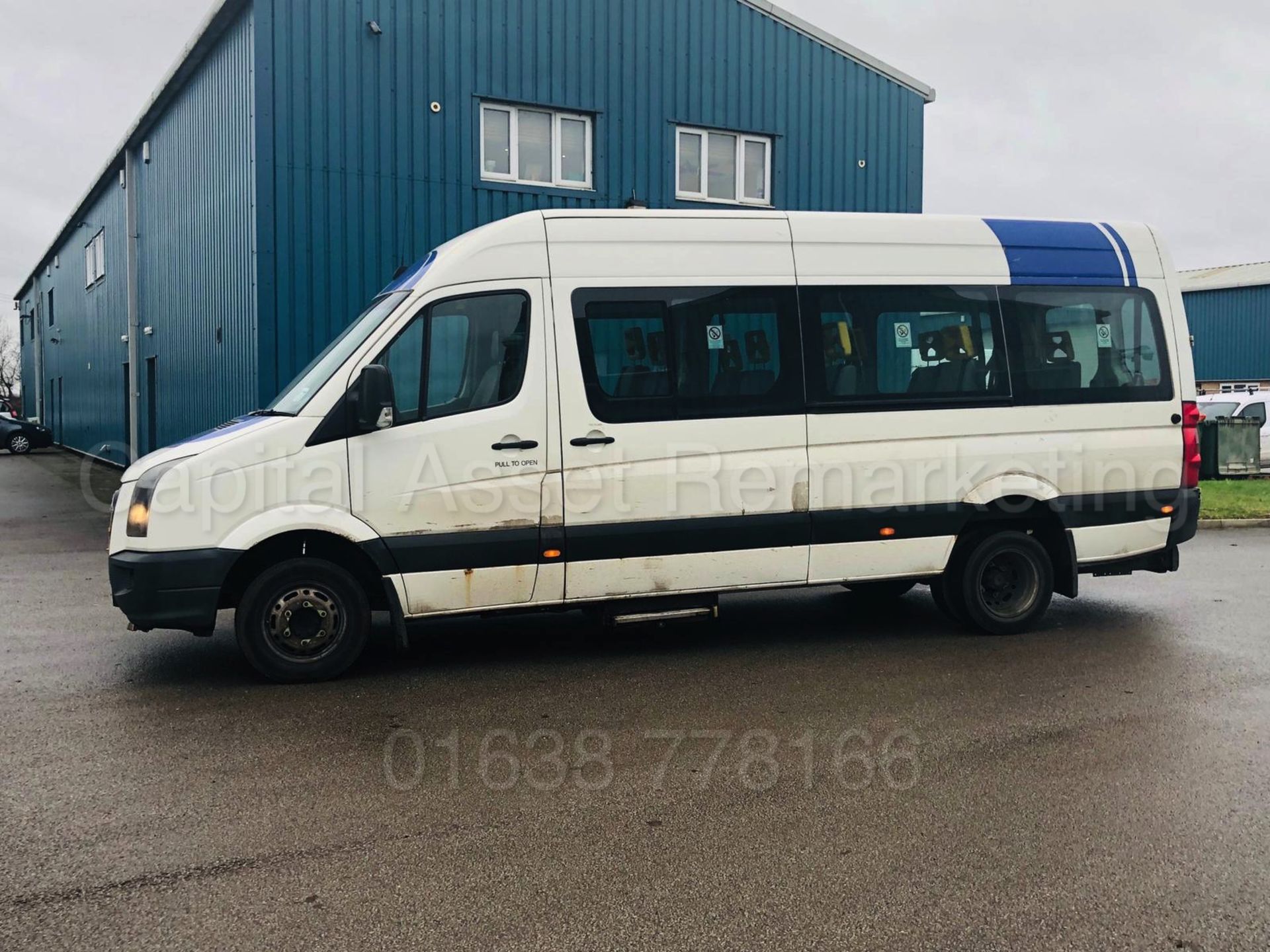 VOLKSWAGEN CRAFTER 2.5 TDI *LWB - 16 SEATER MINI-BUS / COACH* (2007) *ELECTRIC WHEEL CHAIR LIFT* - Bild 3 aus 30