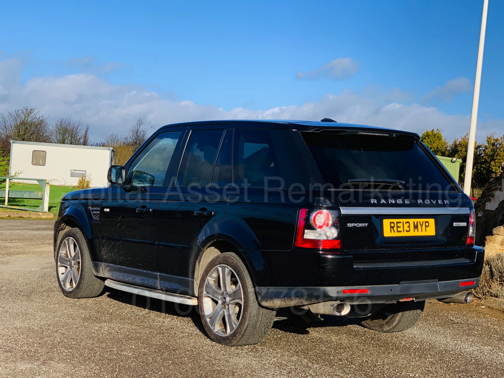 RANGE ROVER SPORT *HSE BLACK EDITION* (2013) '3.0 SDV6 - 255 BHP - 8 SPEED AUTO' *LEATHER - SAT NAV* - Image 5 of 54