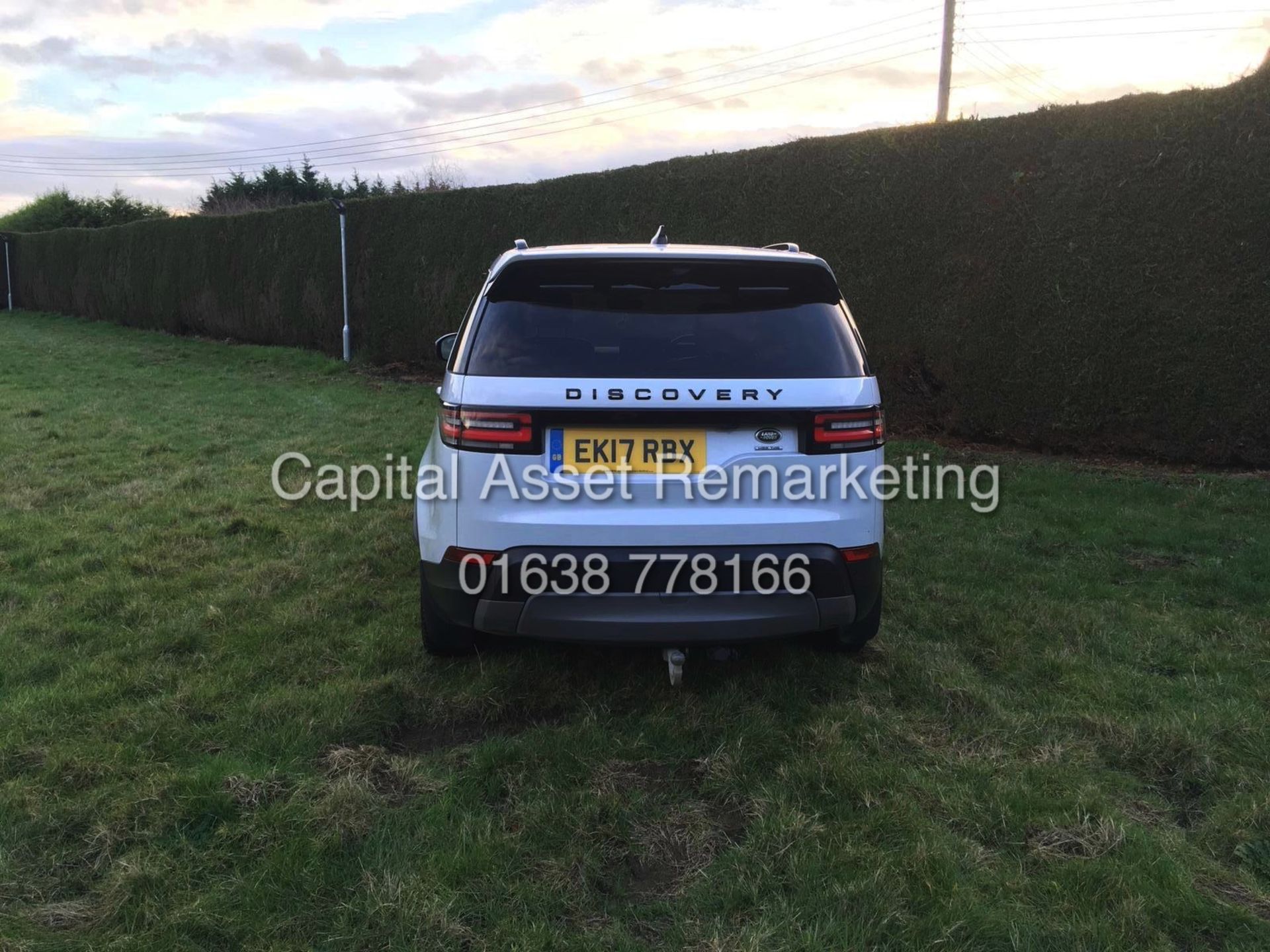 LAND ROVER DISCOVERY 5 "HSE" 3.0TD6 AUTO (17 REG - NEW SHAPE) FULLY LOADED PAN ROOF - SAT NAV *LOOK* - Bild 4 aus 11