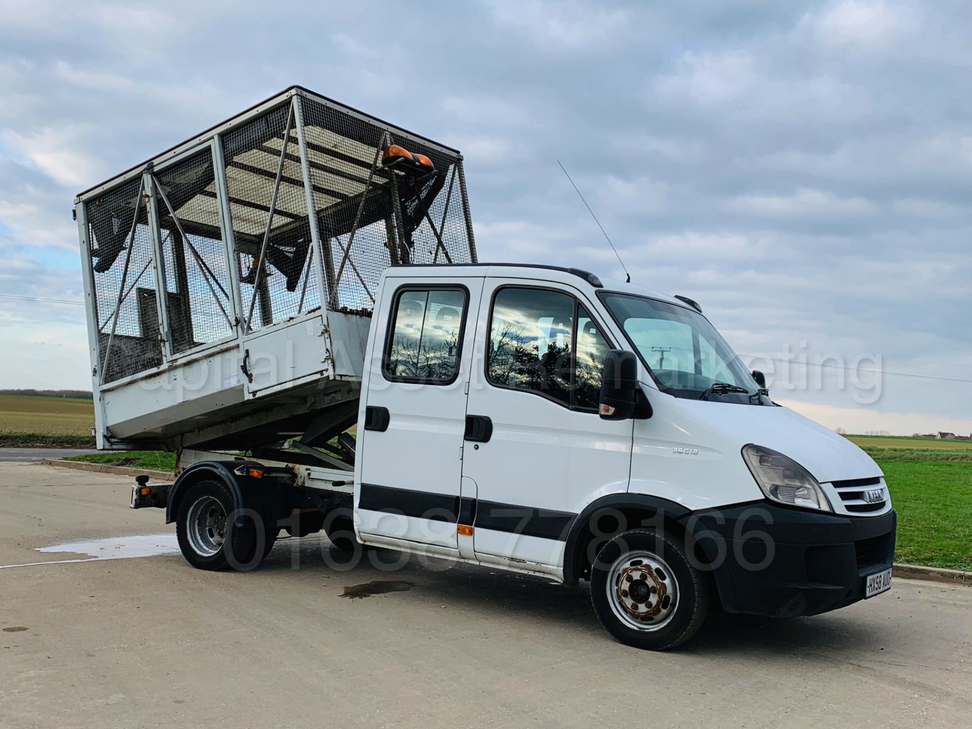 IVECO DAILY 35C12 *D/CAB - TIPPER* (2009 MODEL) '2.3 DIESEL - 115 BHP -5 SPEED' *LOW MILES* - Image 3 of 39
