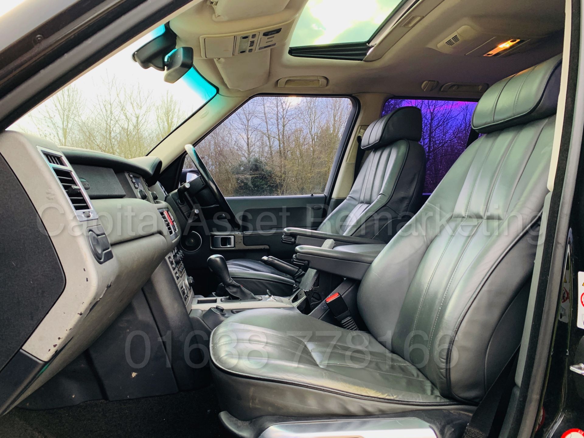 RANGE ROVER VOGUE (2005) '3.0 TD6 - 177 BHP - AUTO' **MASSIVE SPEC** (NO VAT - SAVE 20%) - Image 18 of 41