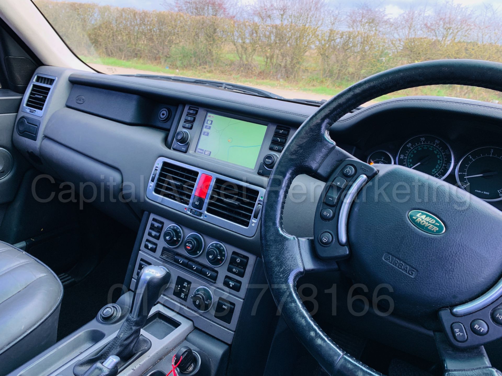 RANGE ROVER VOGUE (2005) '3.0 TD6 - 177 BHP - AUTO' **MASSIVE SPEC** (NO VAT - SAVE 20%) - Bild 31 aus 41