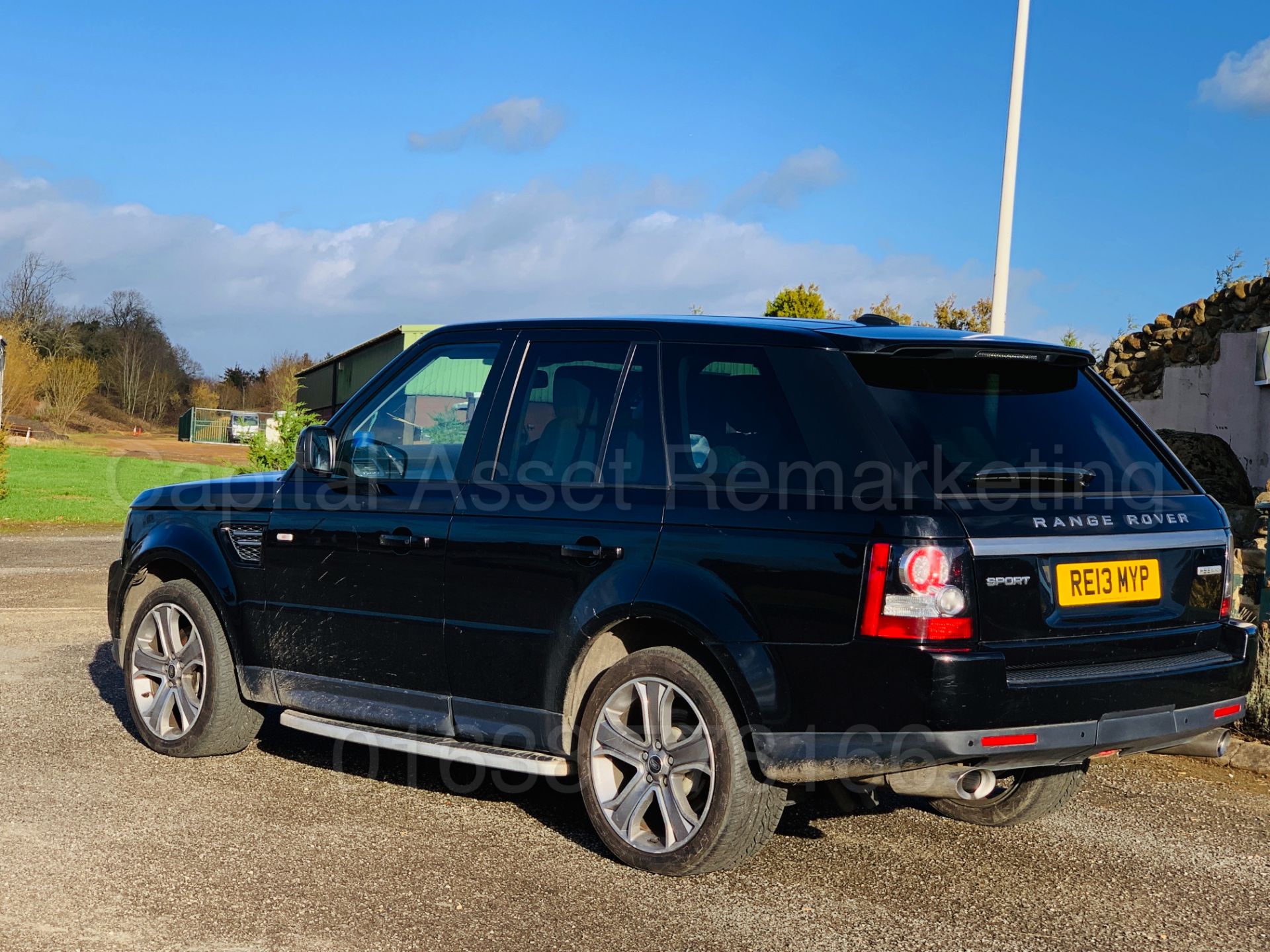 RANGE ROVER SPORT *HSE BLACK EDITION* (2013) '3.0 SDV6 - 255 BHP - 8 SPEED AUTO' *LEATHER - SAT NAV* - Image 4 of 54