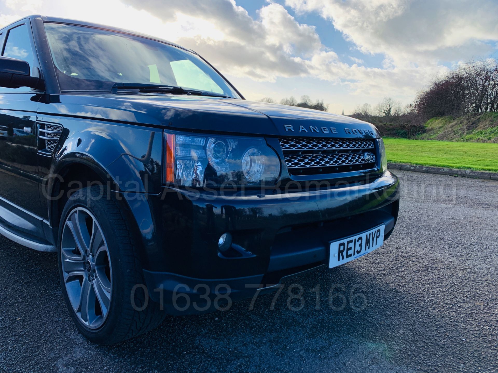 RANGE ROVER SPORT *HSE BLACK EDITION* (2013) '3.0 SDV6 - 255 BHP - 8 SPEED AUTO' *LEATHER - SAT NAV* - Bild 14 aus 54