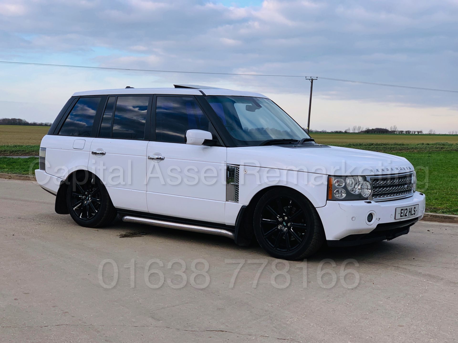 RANGE ROVER VOGUE (2005) '3.0 TD6 - 177 BHP - AUTO' **MASSIVE SPEC** (NO VAT - SAVE 20%) - Image 13 of 41