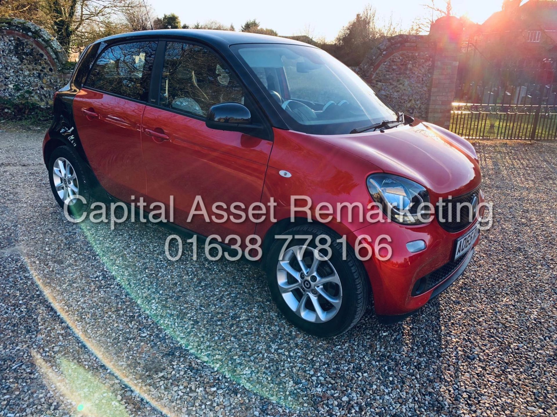 MERCEDES SMART FORFOUR "PASSION" 1 OWNER (2016 MODEL - NEW SHAPE) FREE ROAD TAX - CLIMATE - AIR CON - Bild 3 aus 17