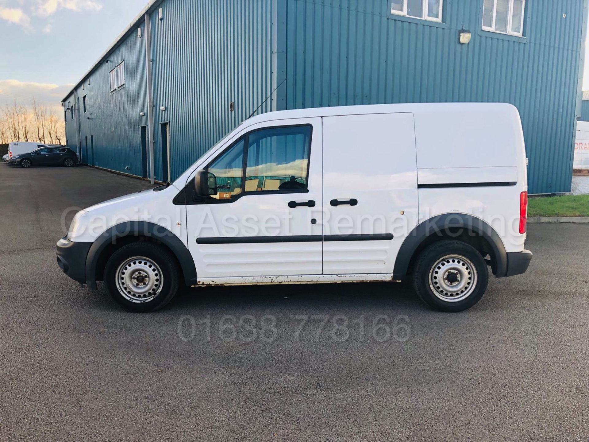 FORD TRANSIT CONNECT 110 T200 *PANEL VAN* (2012) '1.8 TDCI - 110 BHP - 5 SPEED' (NO VAT - SAVE 20%) - Bild 7 aus 26