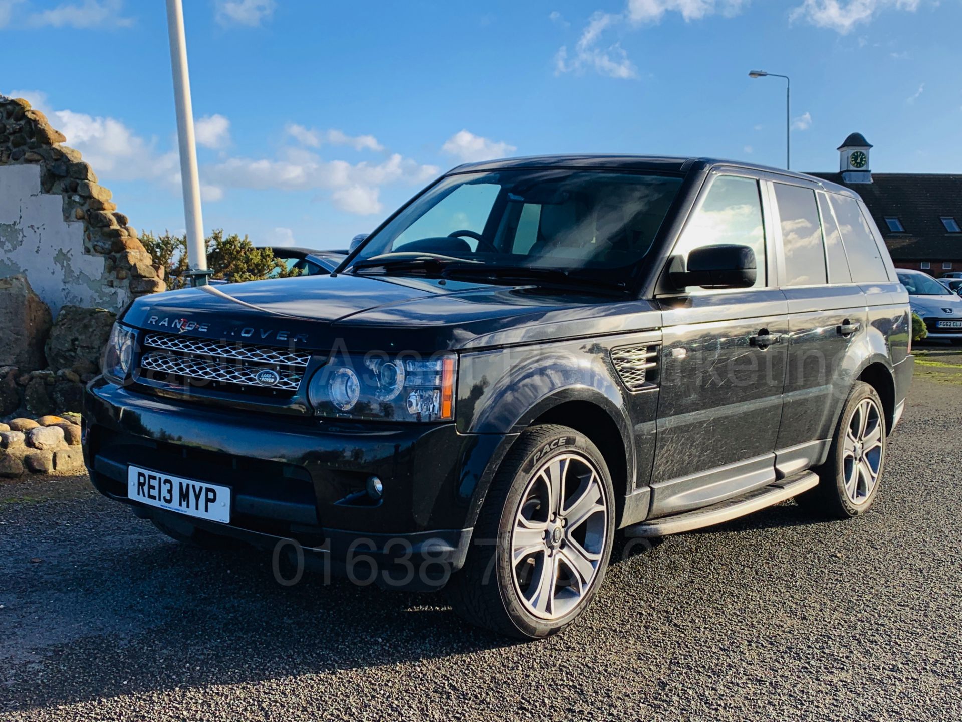 RANGE ROVER SPORT *HSE BLACK EDITION* (2013) '3.0 SDV6 - 255 BHP - 8 SPEED AUTO' *LEATHER - SAT NAV*