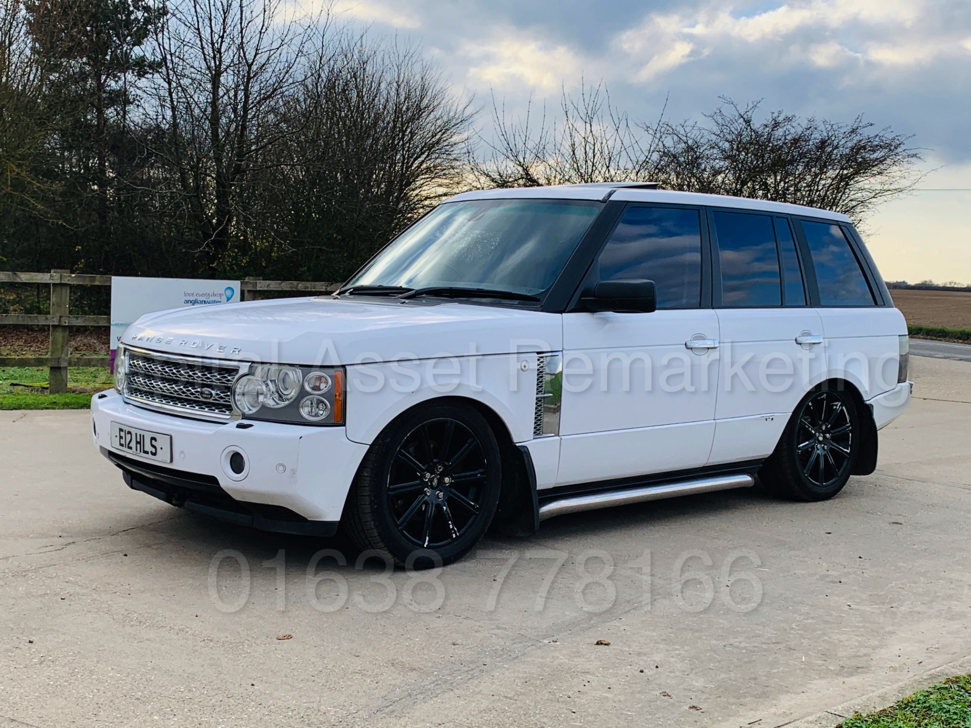 RANGE ROVER VOGUE (2005) '3.0 TD6 - 177 BHP - AUTO' **MASSIVE SPEC** (NO VAT - SAVE 20%) - Image 5 of 41