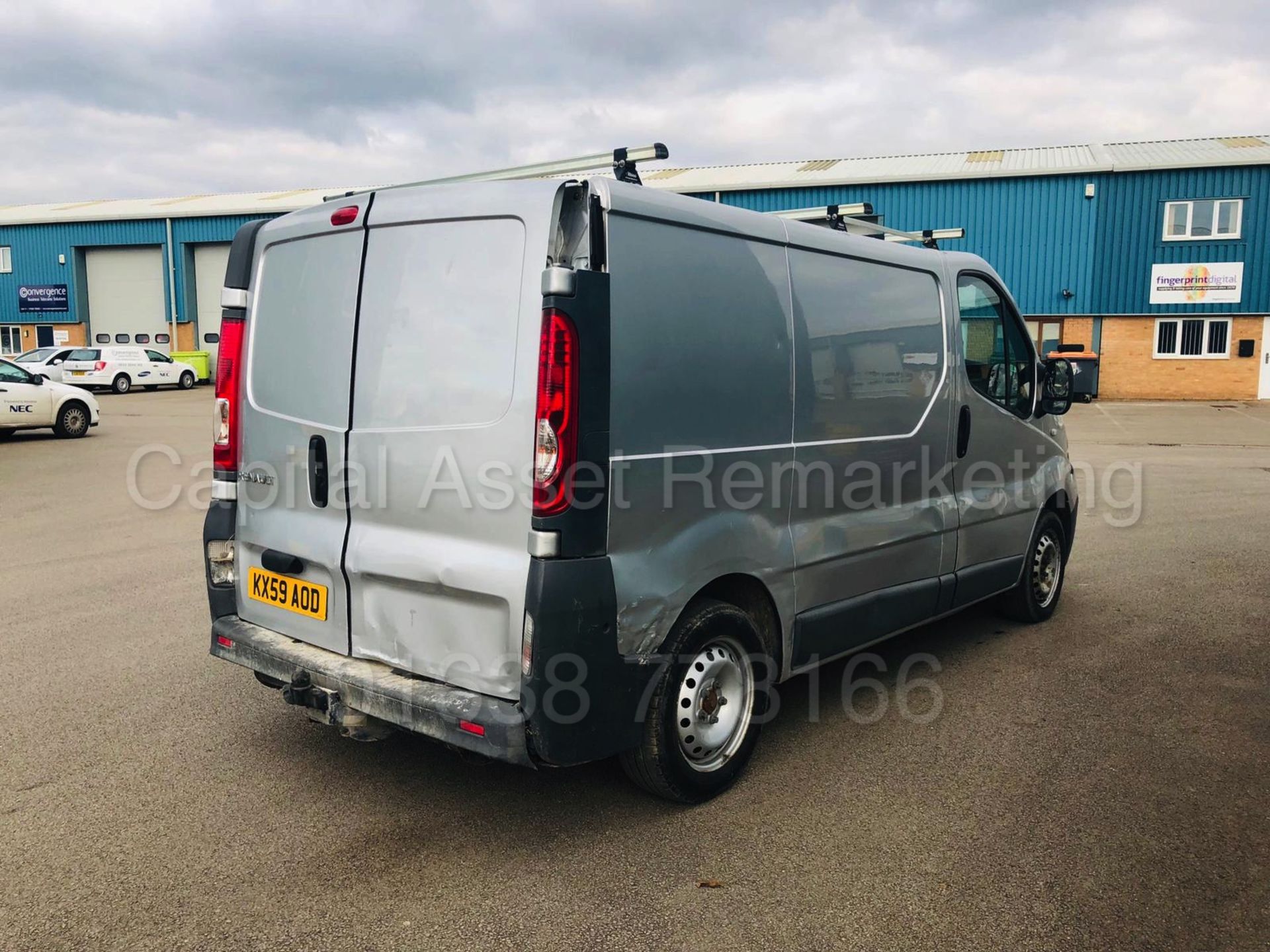 (On Sale) RENAULT TRAFIC SL27+ *LCV - PANEL VAN* (2010 MODEL) '2.0 DCI - 115 BHP- 6 SPEED' (NO VAT) - Bild 7 aus 18