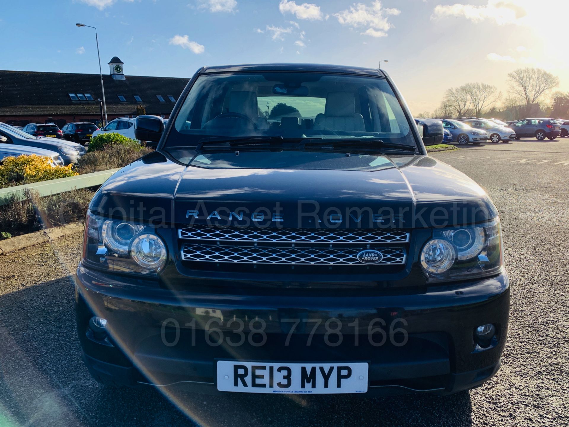 RANGE ROVER SPORT *HSE BLACK EDITION* (2013) '3.0 SDV6 - 255 BHP - 8 SPEED AUTO' *LEATHER - SAT NAV* - Image 13 of 54