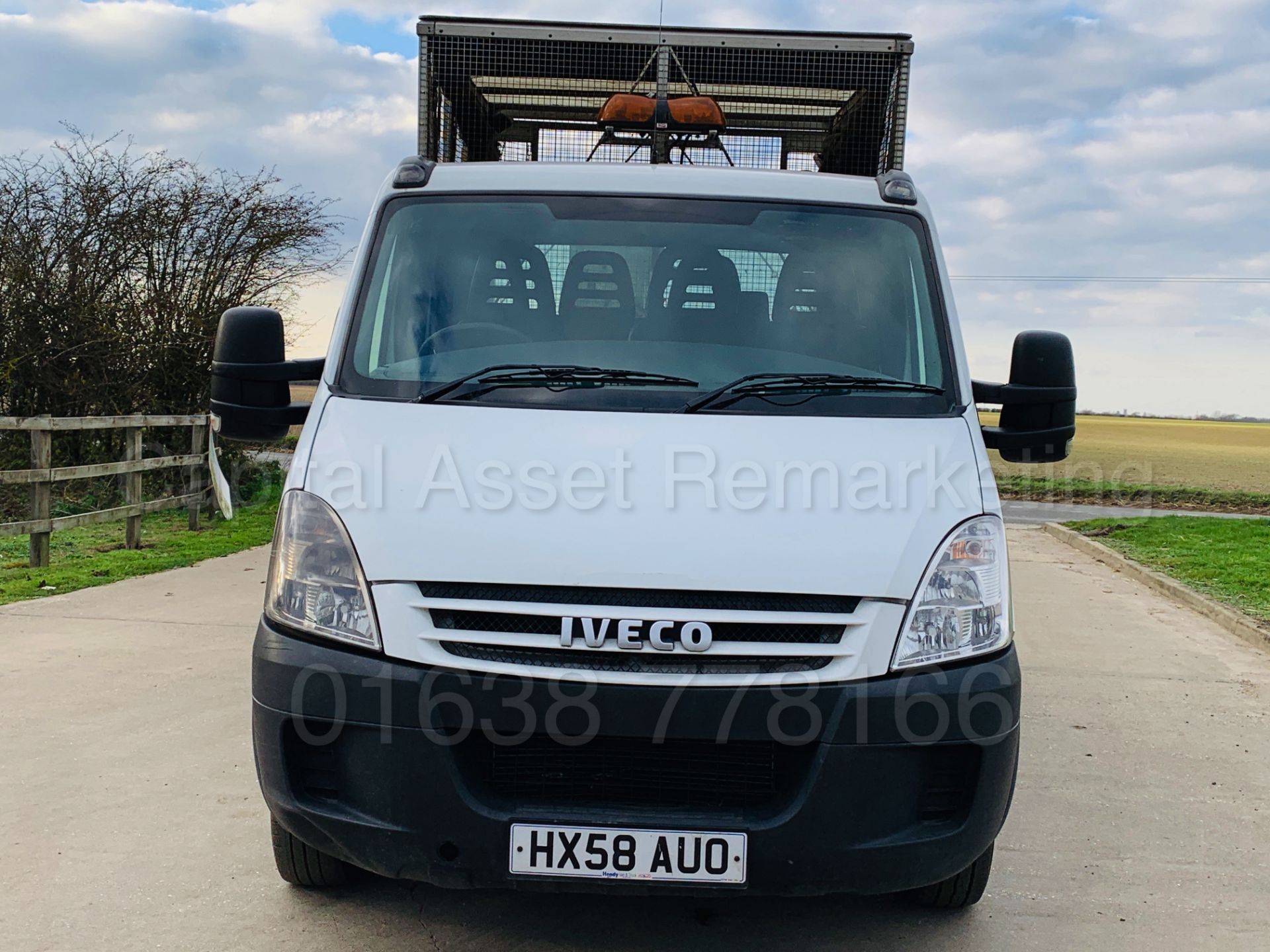 IVECO DAILY 35C12 *D/CAB - TIPPER* (2009 MODEL) '2.3 DIESEL - 115 BHP -5 SPEED' *LOW MILES* - Image 6 of 39