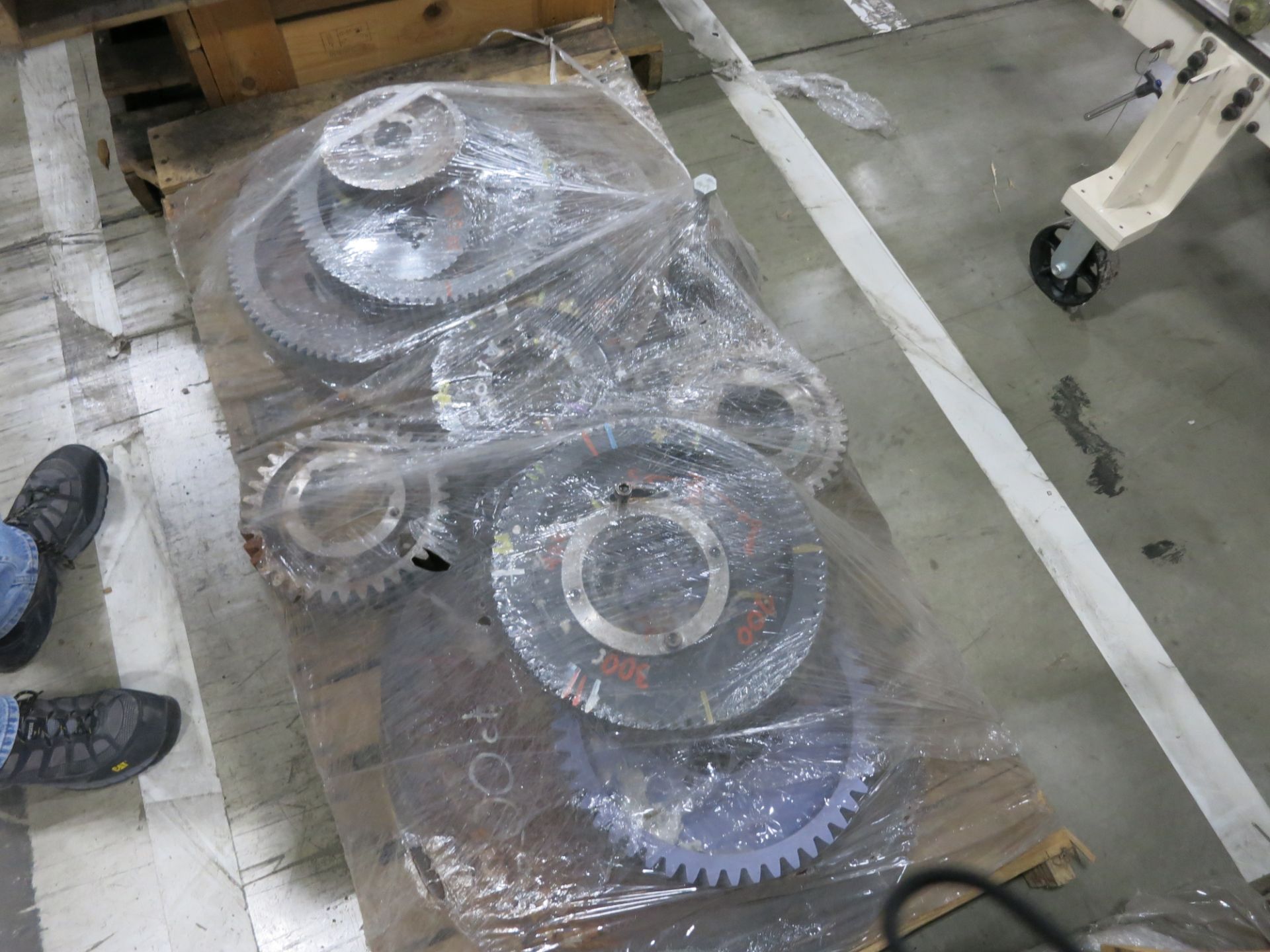 (2) Pallets of miscellaneous parts to Alphetta Line; gears (emboss/ rewind), cams - Image 2 of 2