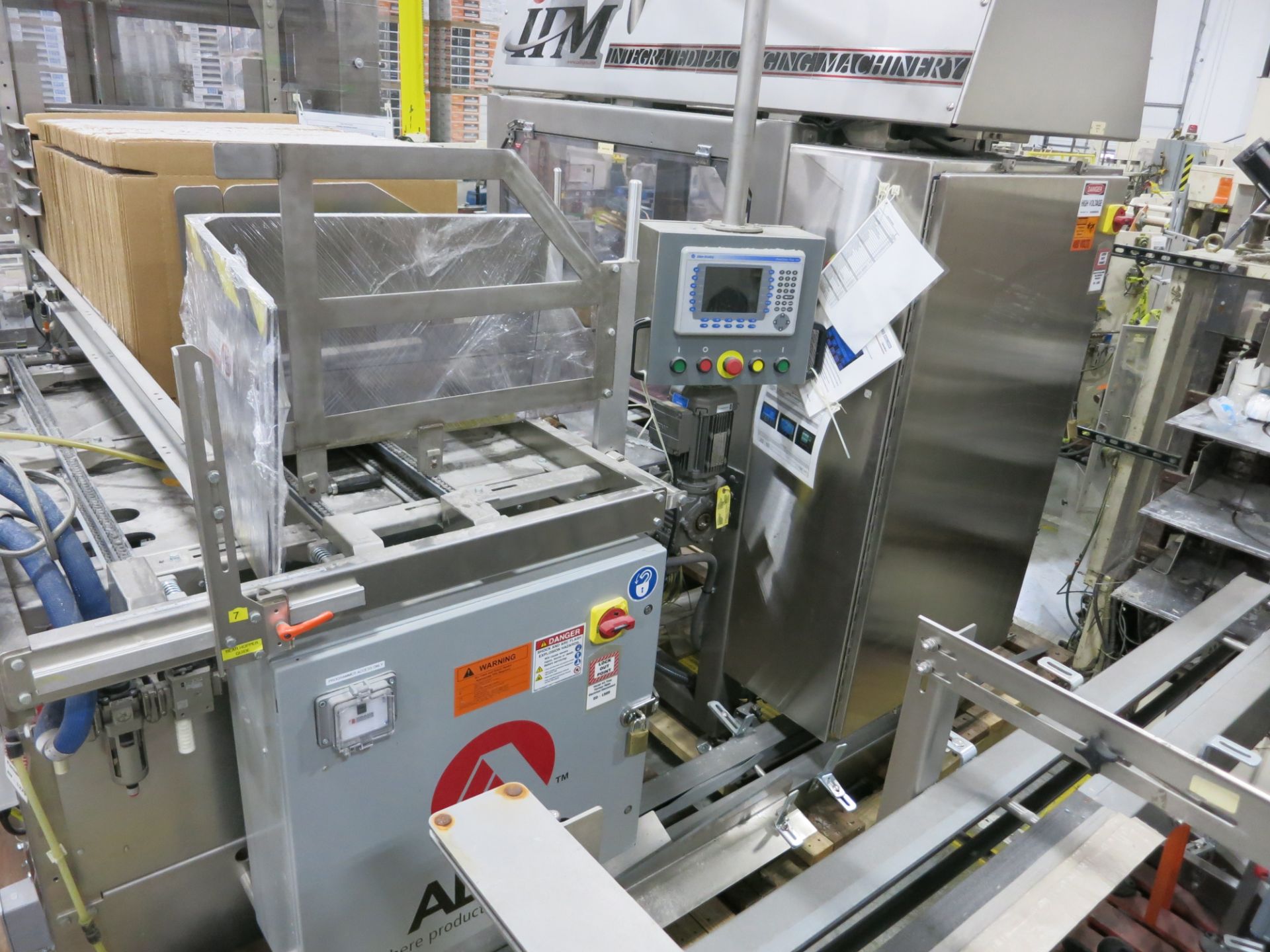 Integrated Packaging Machinery Cartoner (Tray Former) - Used ONCE, Nordson sealer and infeed - Image 6 of 7