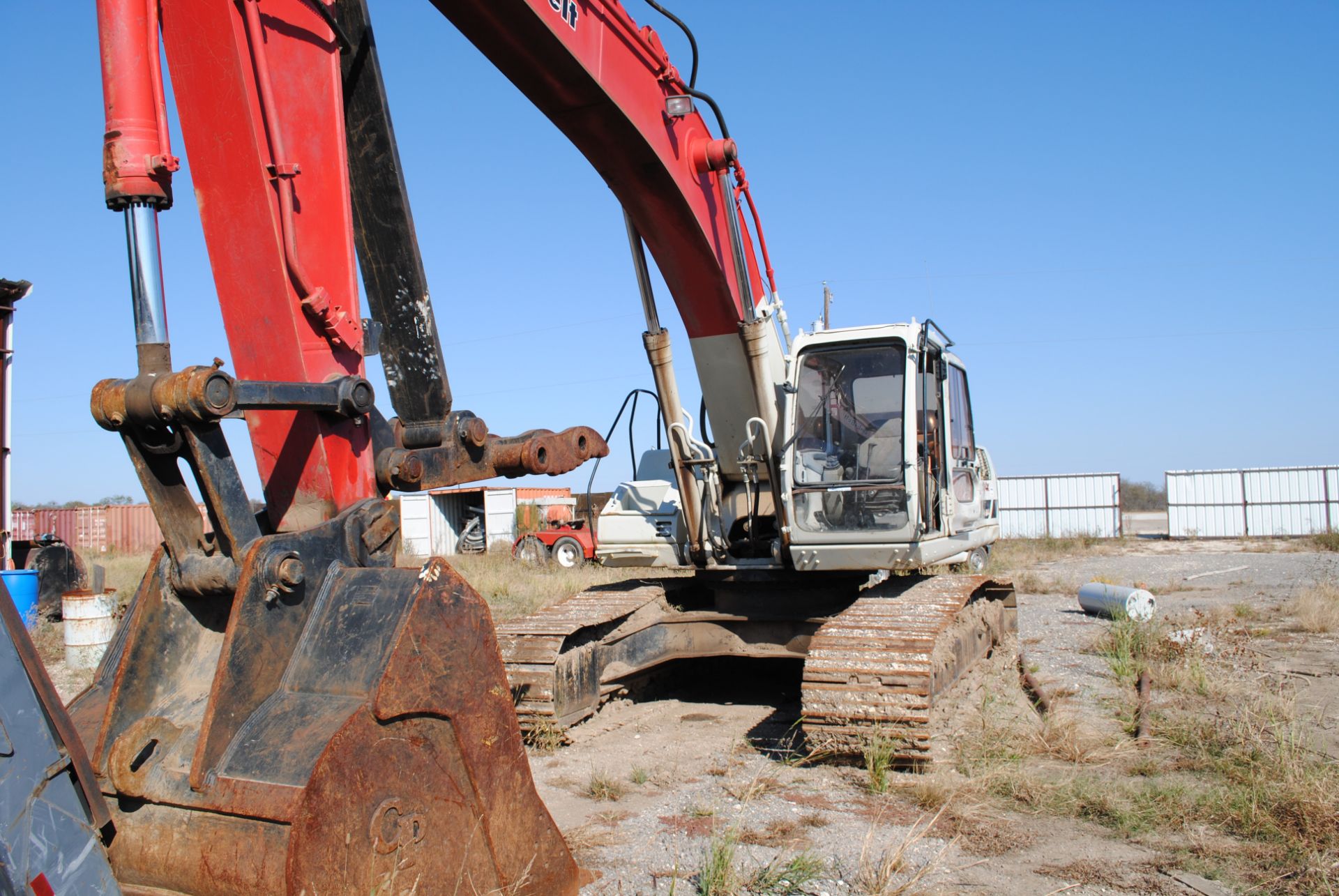 2006 Link-Belt 330 LX Excavator; serial SNK6J72372, 8420 hours. Fully operational.