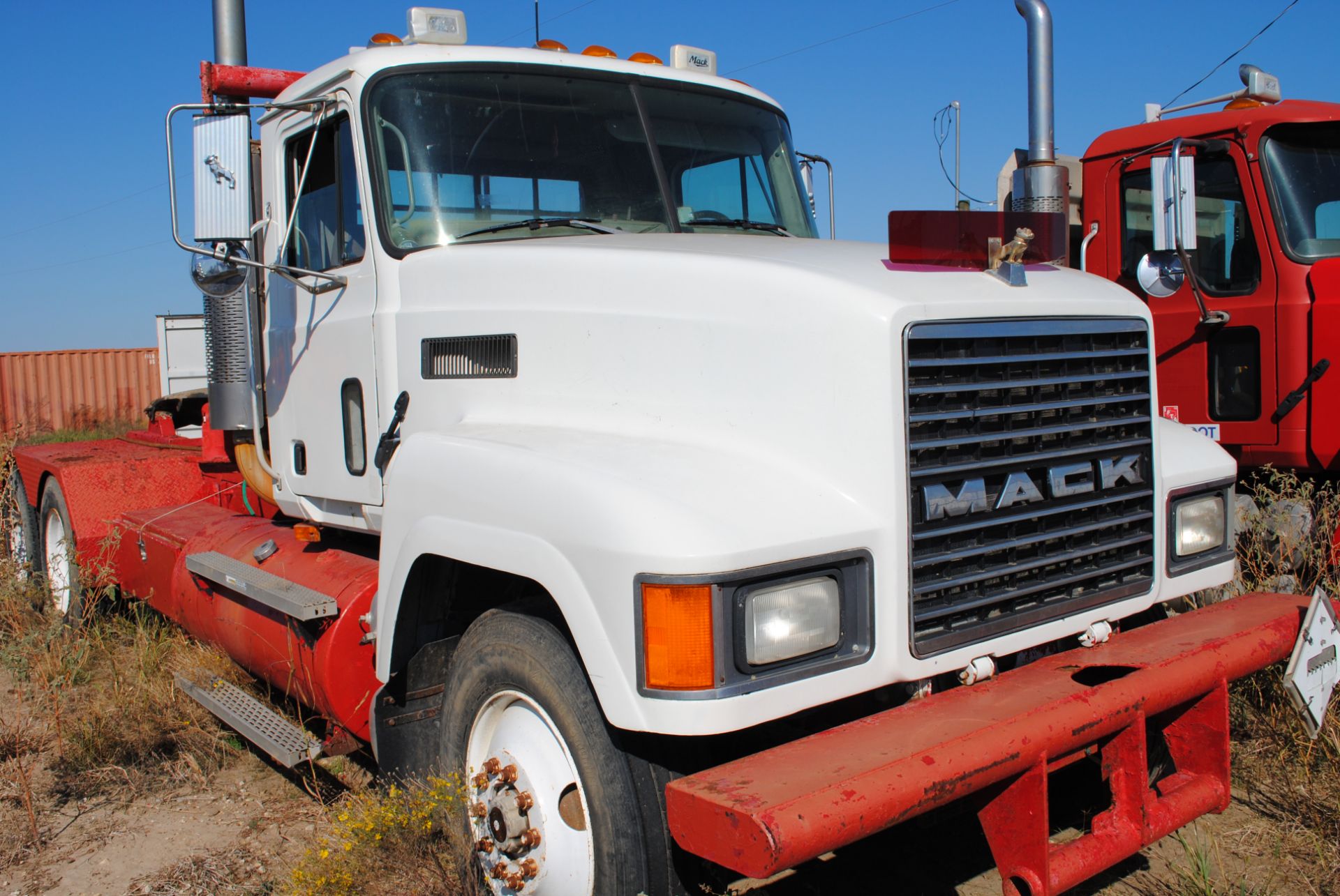 2001 Mack Tractor with winch